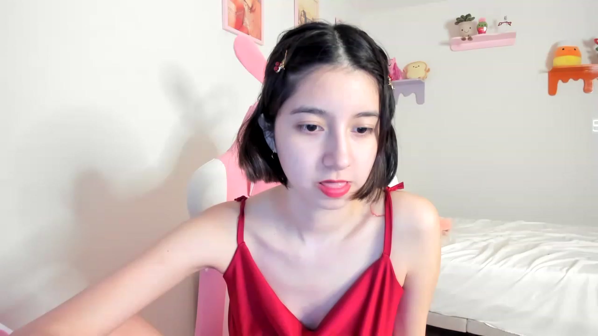 Gallery image thumbnail from Cherrycute666's myfreecams stream on, 05/02/2023, 07:03 image 12 of 20