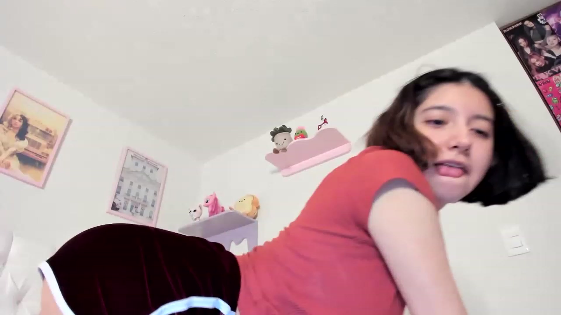 Gallery image thumbnail from Cherrycute666's myfreecams stream on, 05/02/2023, 07:44 image 4 of 20