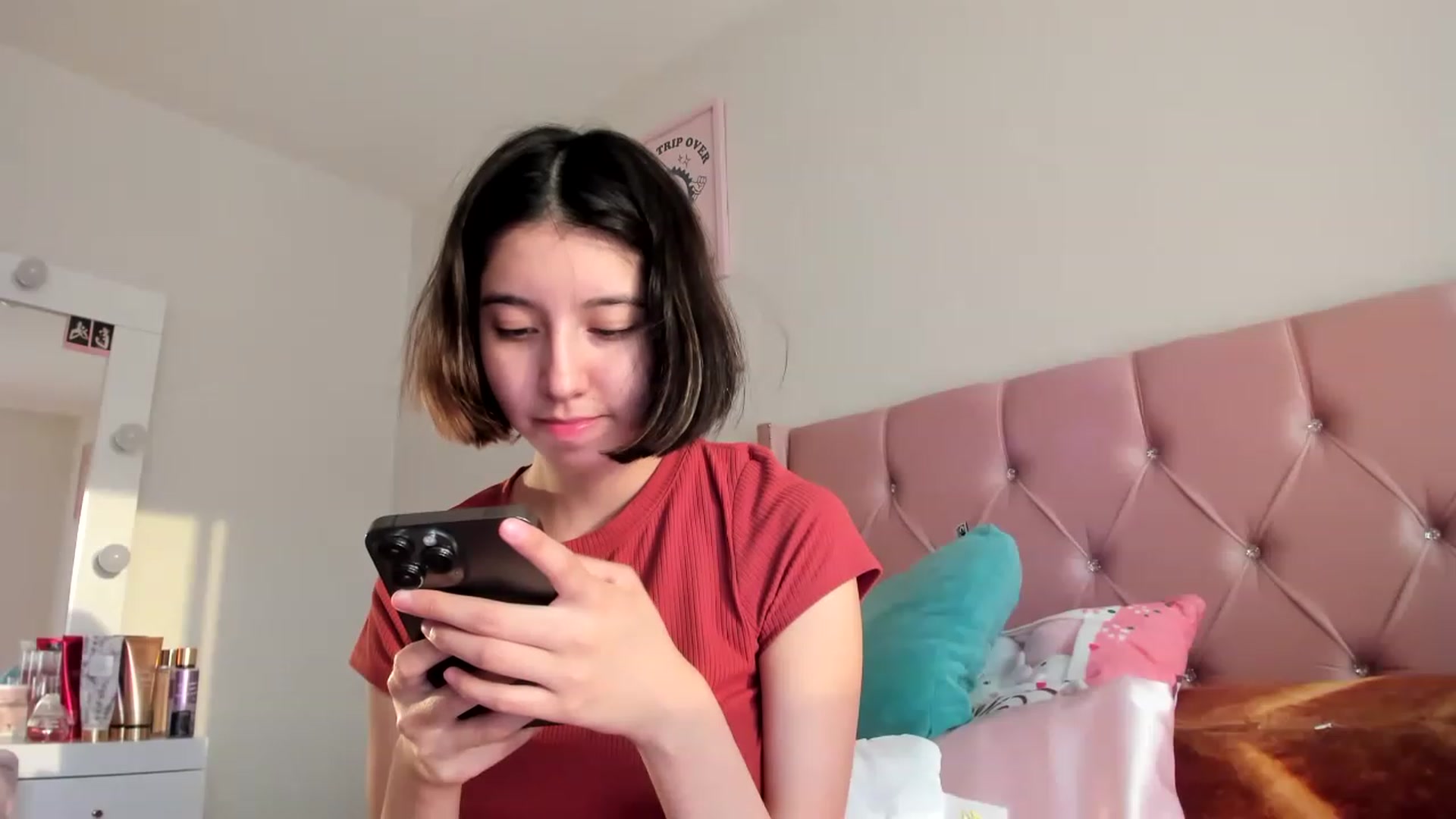 Gallery image thumbnail from Cherrycute666's myfreecams stream on, 05/03/2023, 24:04 image 20 of 20