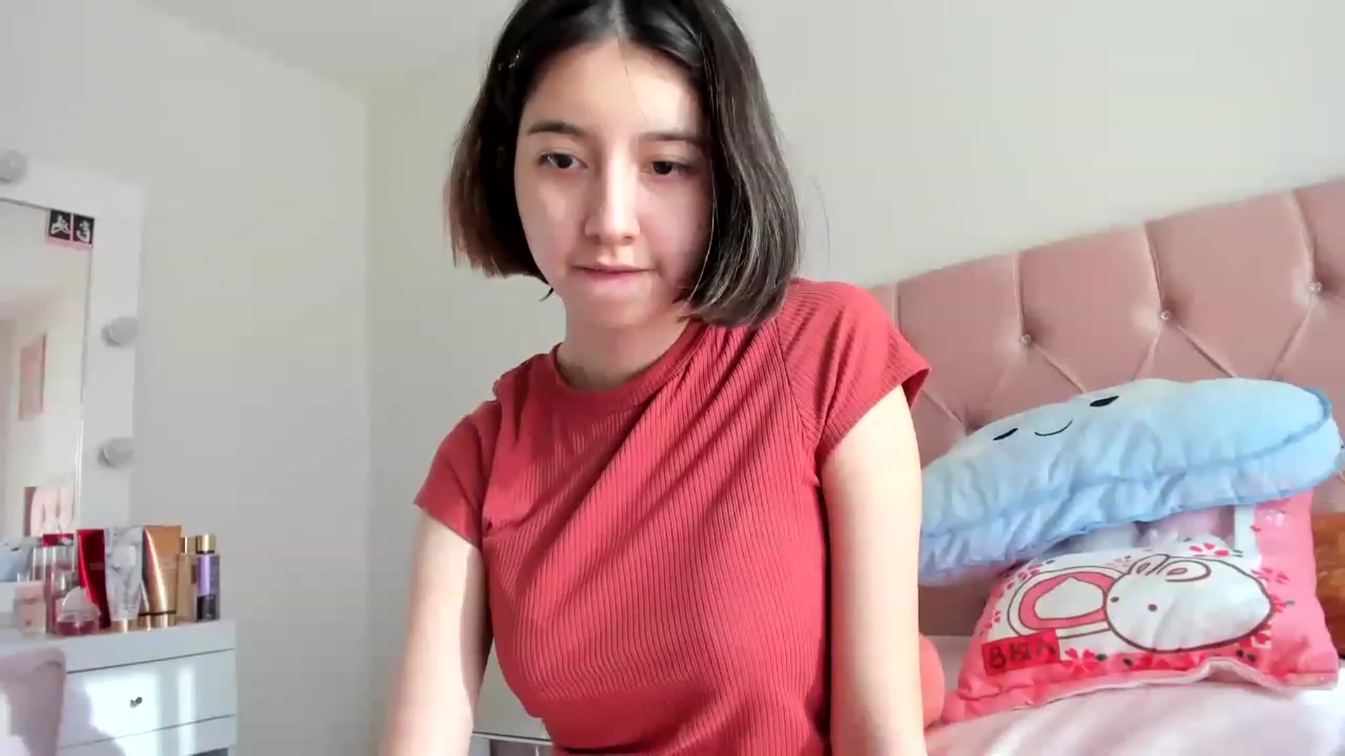 Gallery image thumbnail from Cherrycute666's myfreecams stream on, 05/03/2023, 24:04 image 14 of 20