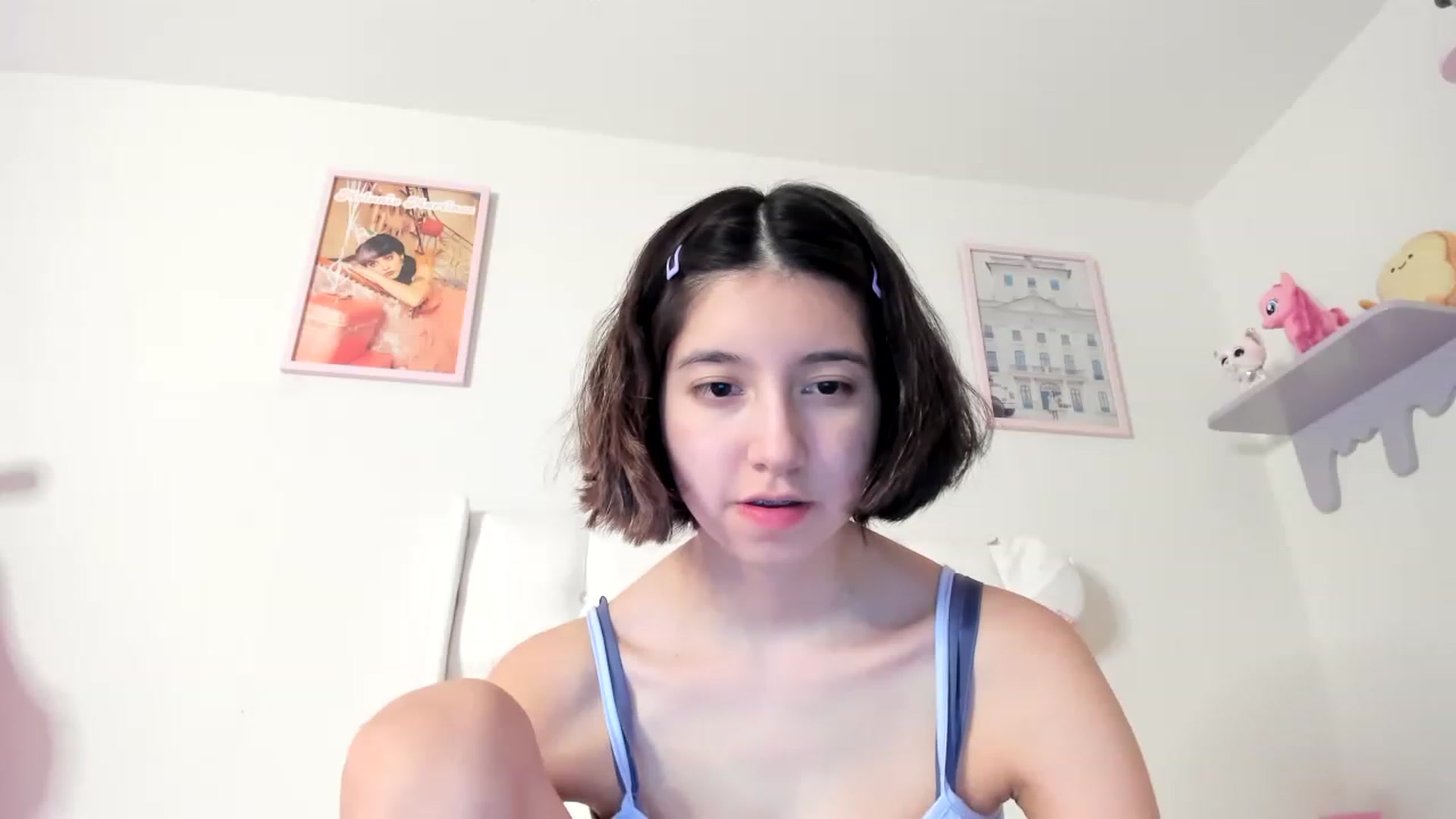 Gallery image thumbnail from Cherrycute666's myfreecams stream on, 05/03/2023, 04:41 image 5 of 20