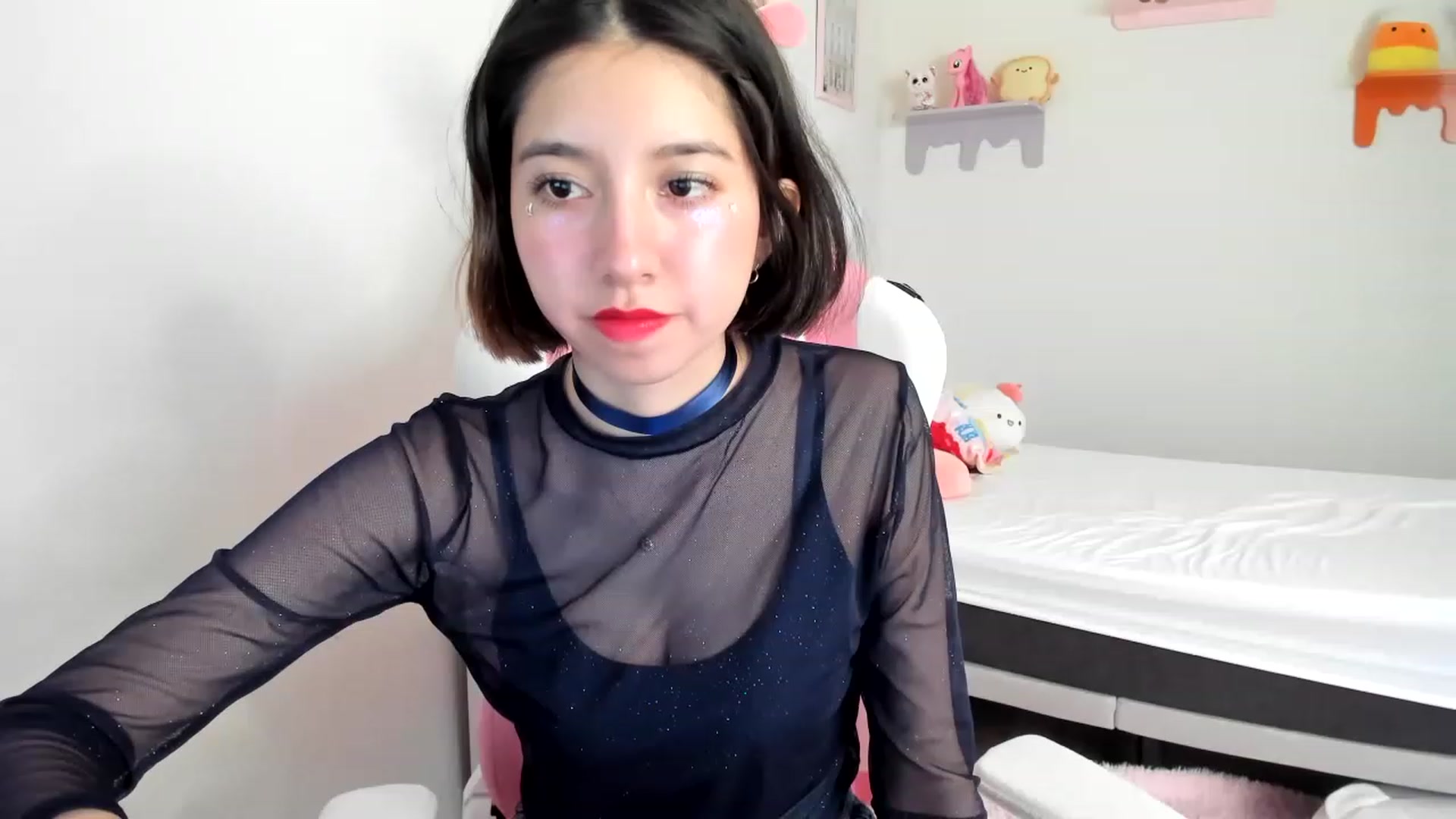 Gallery image thumbnail from Cherrycute666's myfreecams stream on, 05/03/2023, 18:11 image 10 of 20