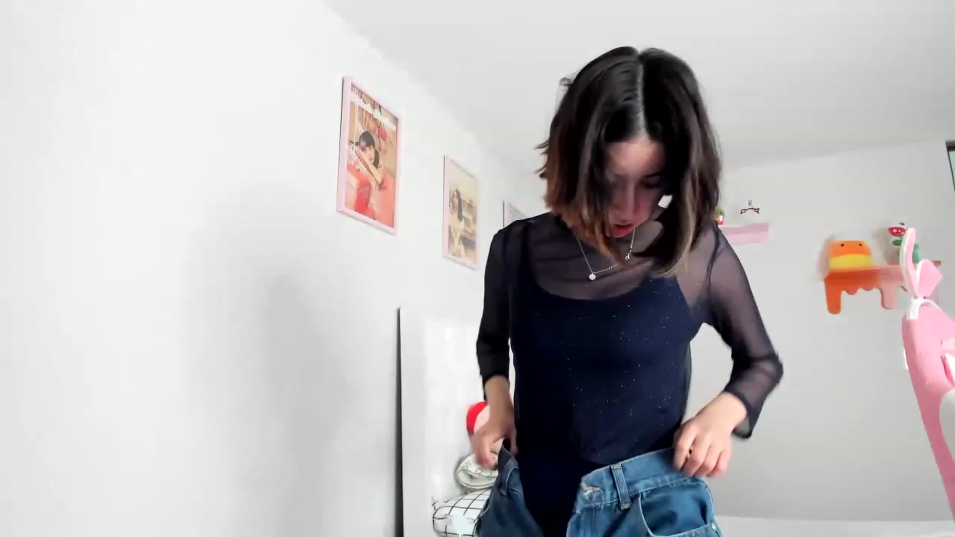 Gallery image thumbnail from Cherrycute666's myfreecams stream on, 05/03/2023, 18:11 image 1 of 20