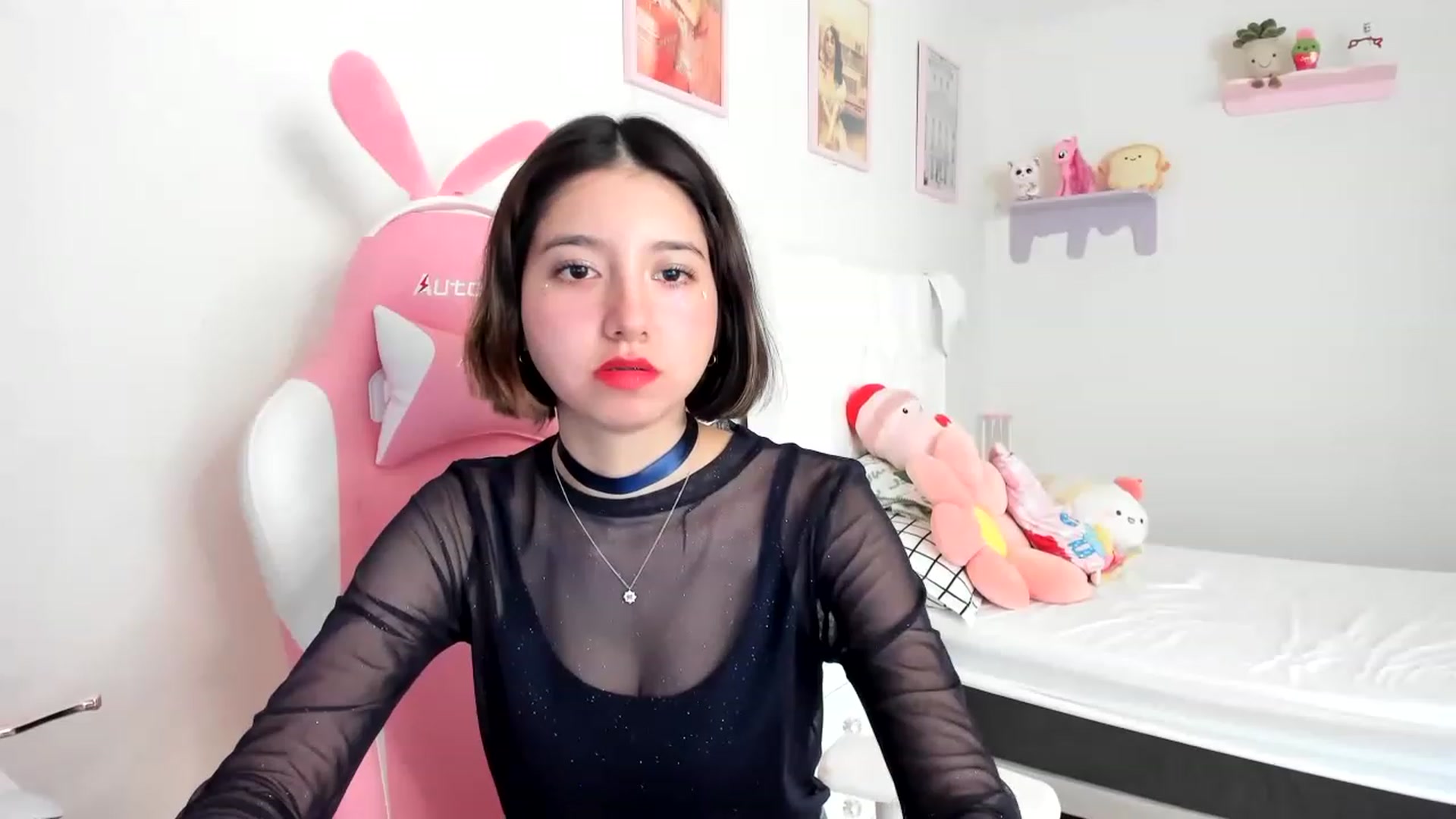Gallery image thumbnail from Cherrycute666's myfreecams stream on, 05/03/2023, 18:42 image 5 of 20