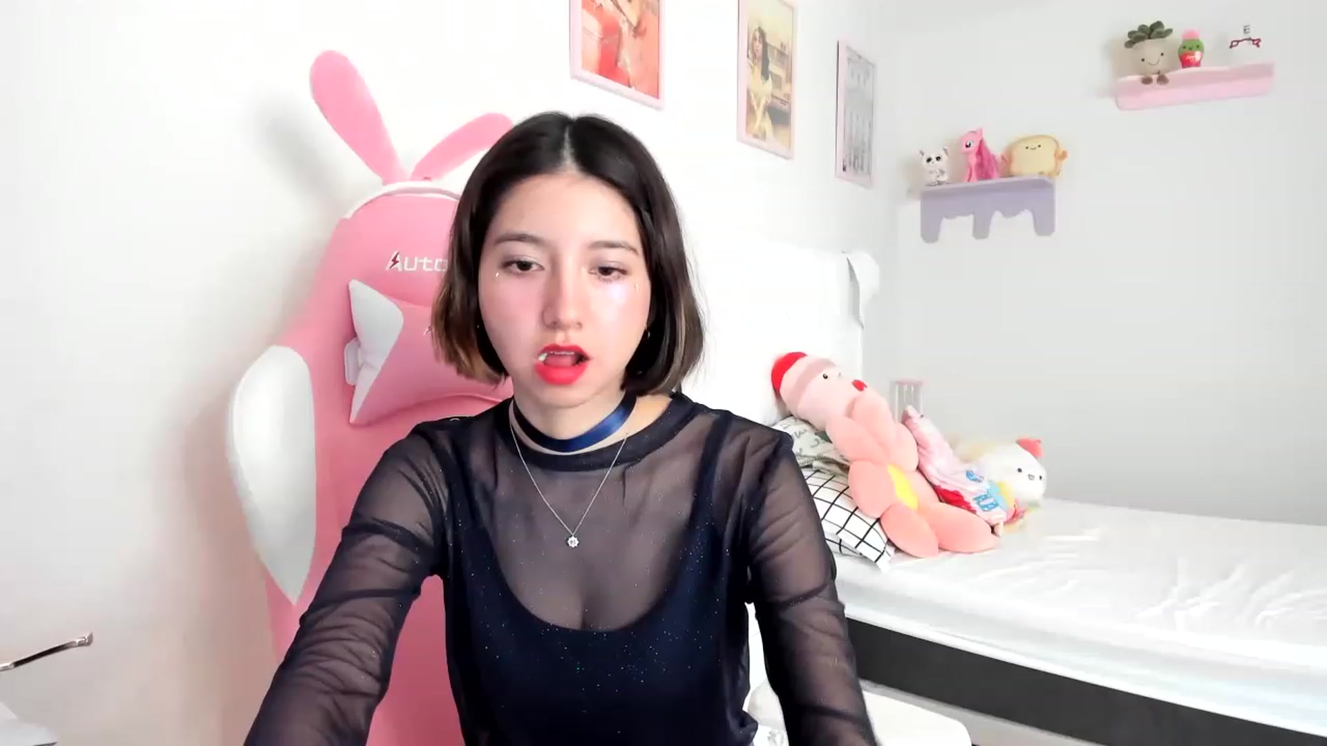 Gallery image thumbnail from Cherrycute666's myfreecams stream on, 05/03/2023, 18:42 image 6 of 20