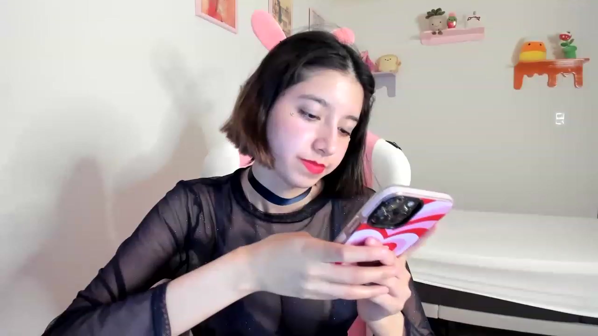 Gallery image thumbnail from Cherrycute666's myfreecams stream on, 05/04/2023, 02:25 image 15 of 20