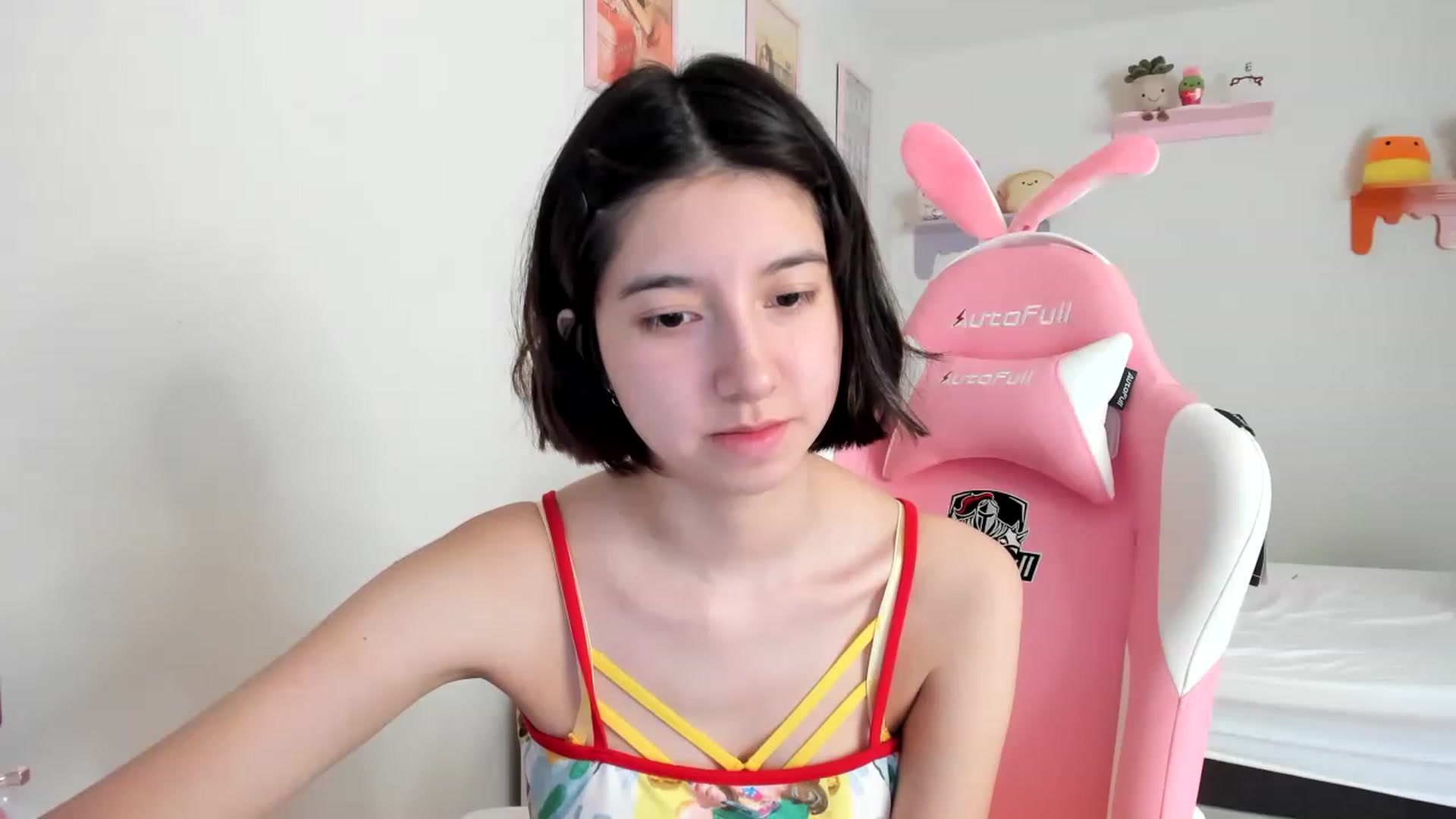 Gallery image thumbnail from Cherrycute666's myfreecams stream on, 05/04/2023, 16:49 image 20 of 20