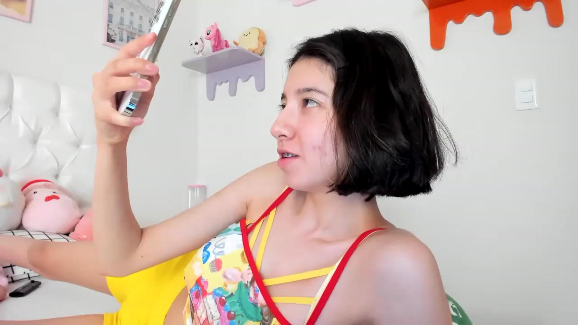 Gallery image thumbnail from Cherrycute666's myfreecams stream on, 05/04/2023, 17:41 image 8 of 20