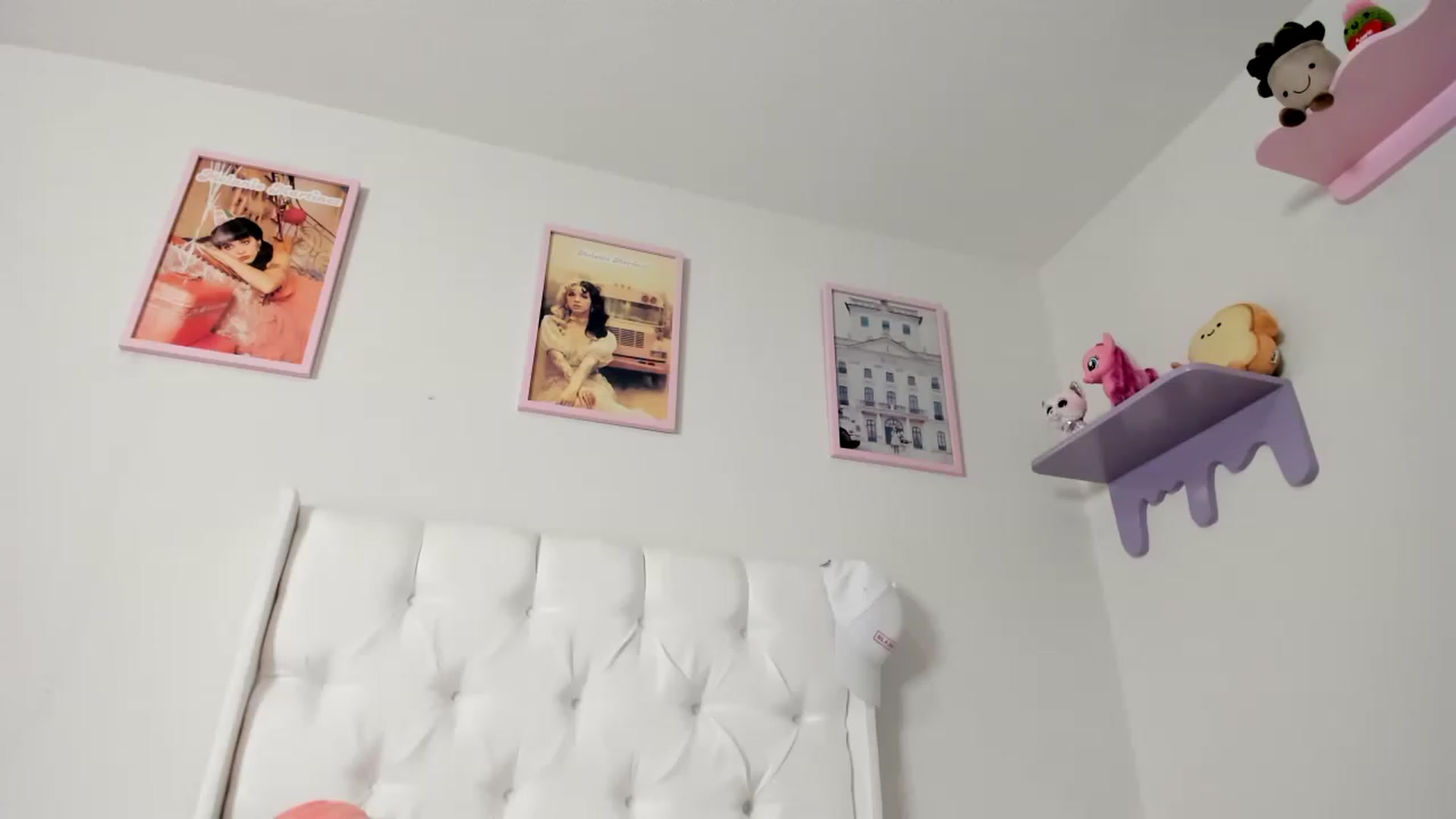 Gallery image thumbnail from Cherrycute666's myfreecams stream on, 05/05/2023, 06:16 image 20 of 20