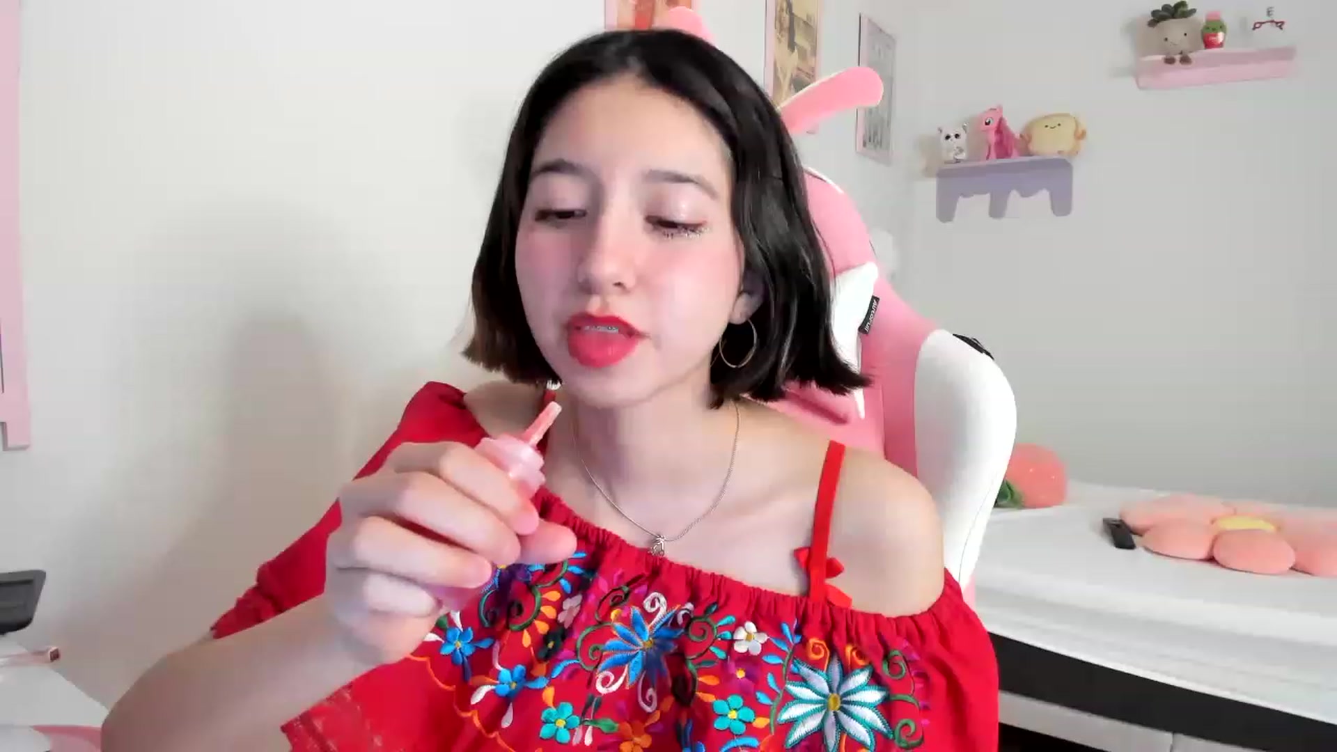 Gallery image thumbnail from Cherrycute666's myfreecams stream on, 05/06/2023, 24:02 image 7 of 20