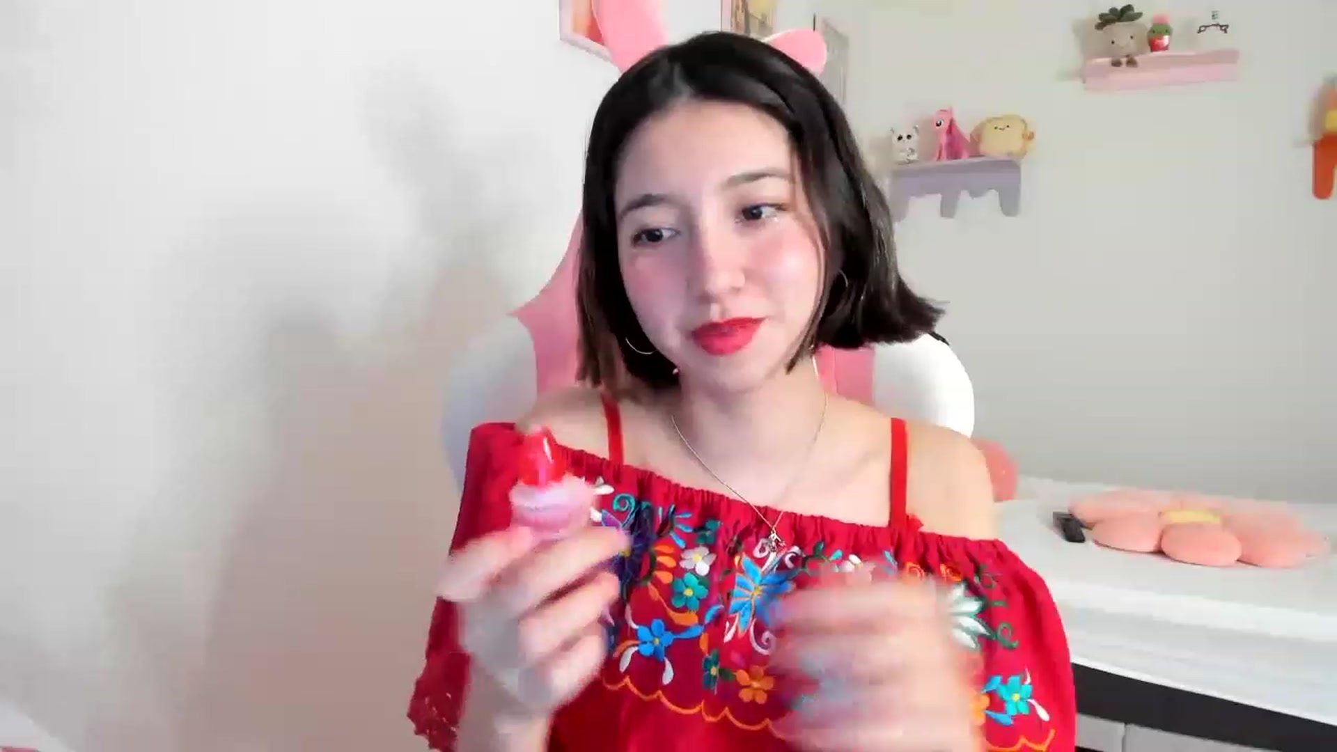 Gallery image thumbnail from Cherrycute666's myfreecams stream on, 05/06/2023, 24:02 image 5 of 20