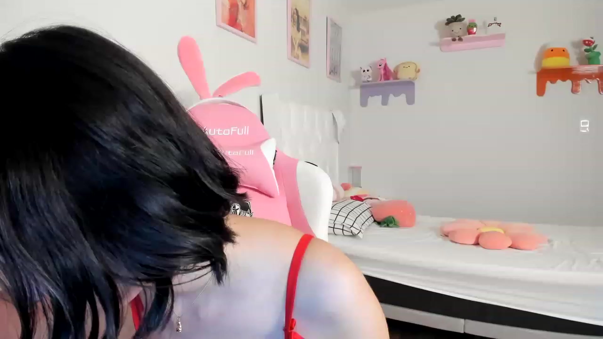Gallery image thumbnail from Cherrycute666's myfreecams stream on, 05/06/2023, 04:05 image 19 of 20