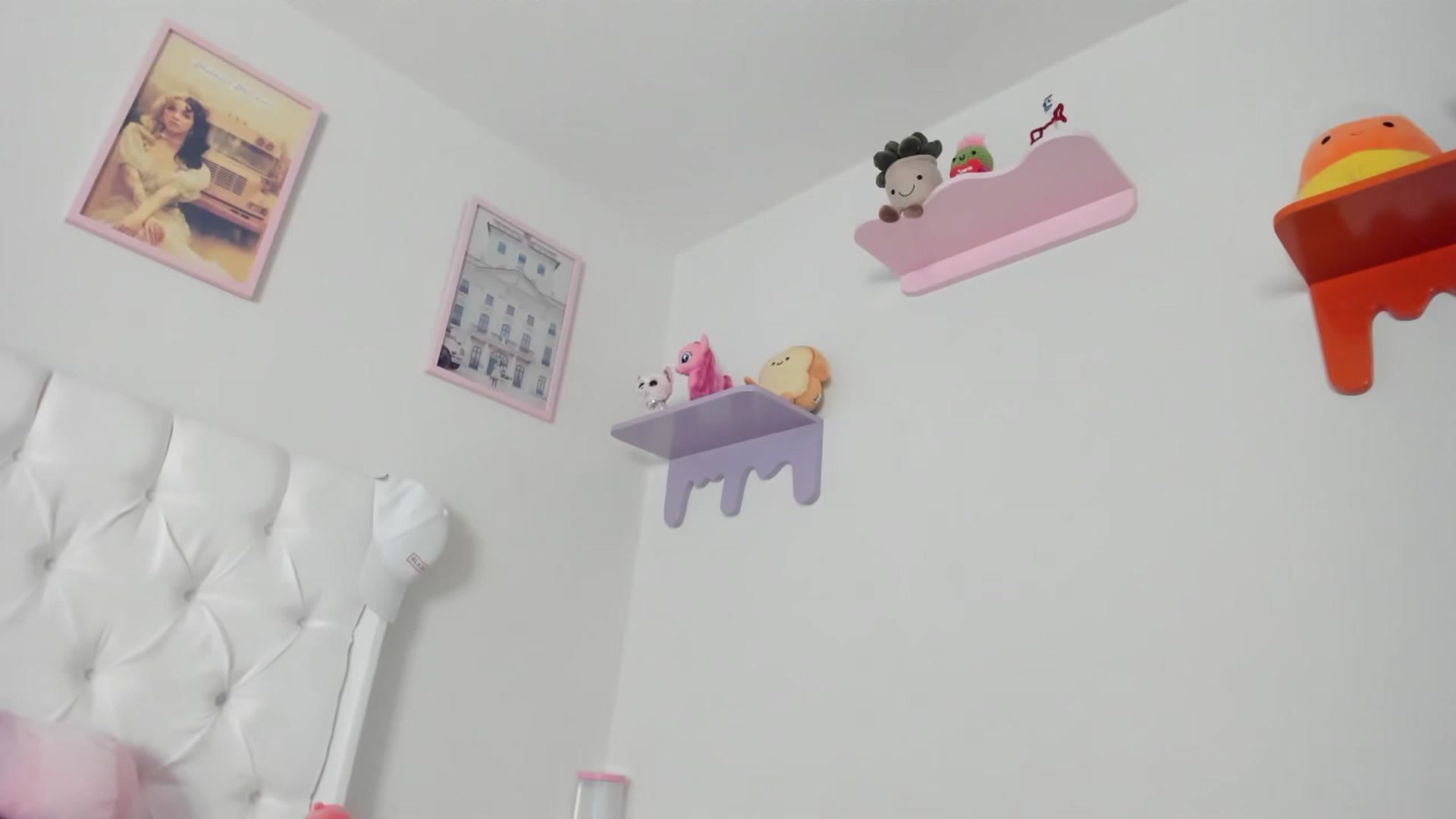 Gallery image thumbnail from Cherrycute666's myfreecams stream on, 05/06/2023, 14:41 image 5 of 20