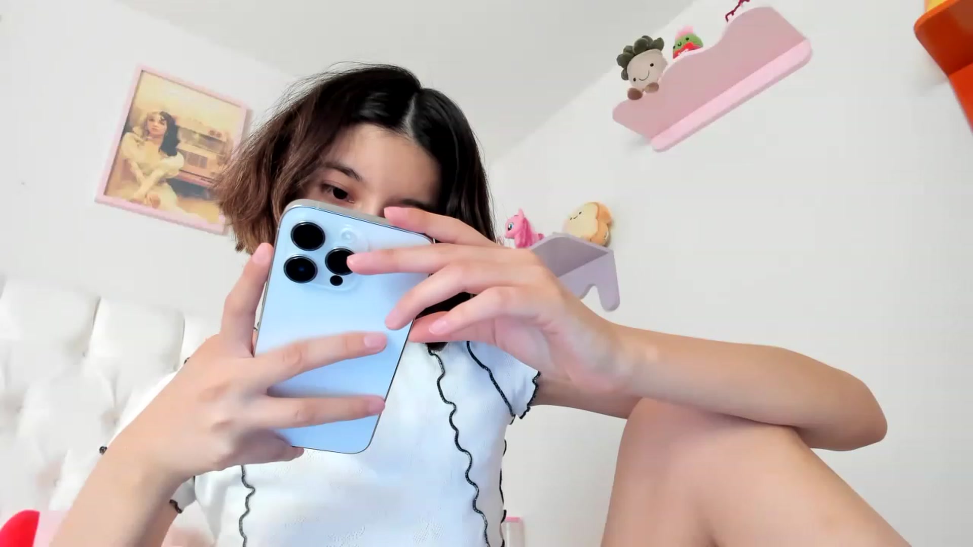 Gallery image thumbnail from Cherrycute666's myfreecams stream on, 05/06/2023, 15:39 image 17 of 20