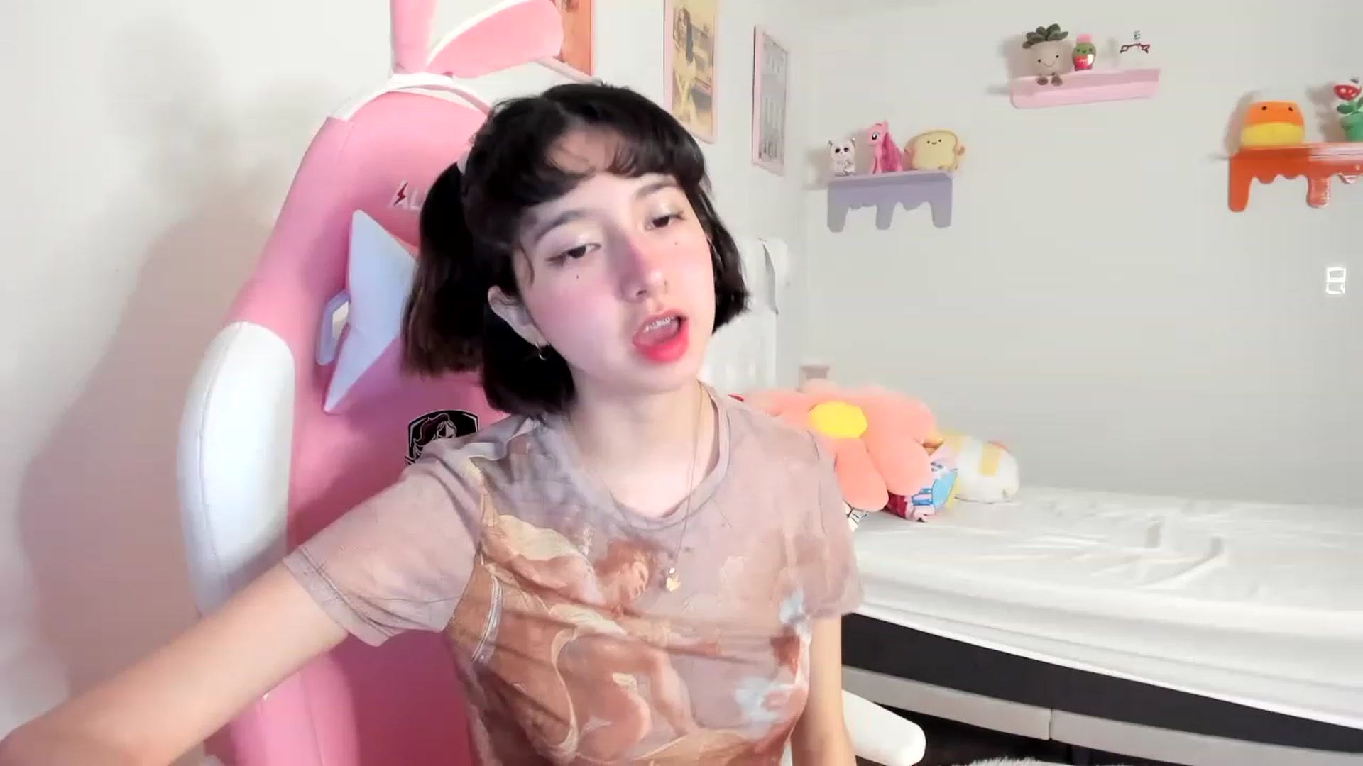 Gallery image thumbnail from Cherrycute666's myfreecams stream on, 05/07/2023, 01:20 image 13 of 20