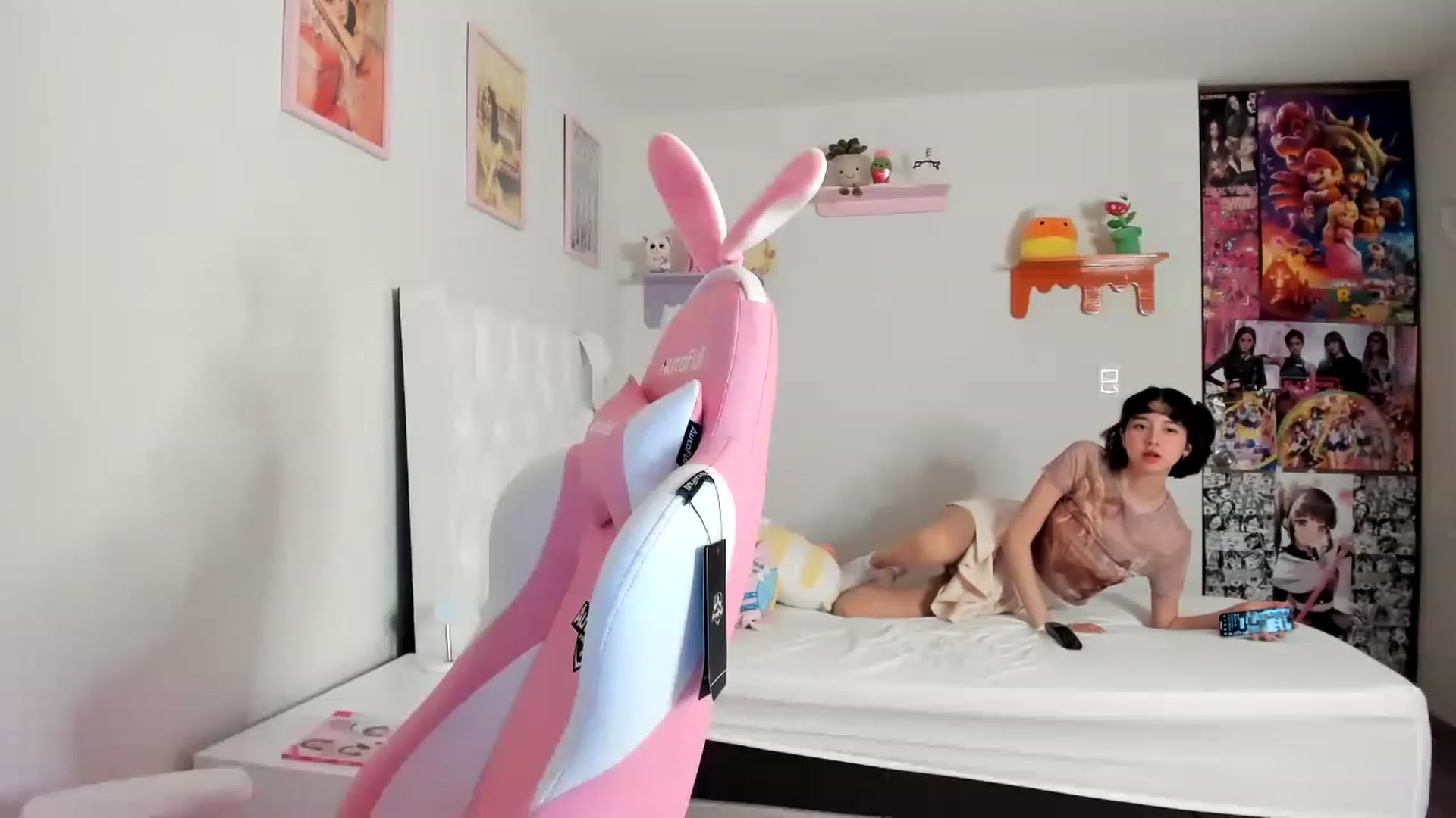 Gallery image thumbnail from Cherrycute666's myfreecams stream on, 05/07/2023, 01:20 image 3 of 20