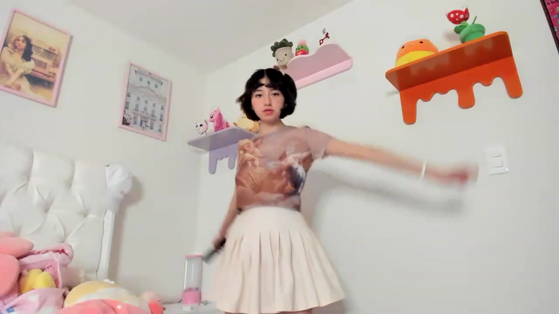 Gallery image thumbnail from Cherrycute666's myfreecams stream on, 05/07/2023, 07:16 image 4 of 20