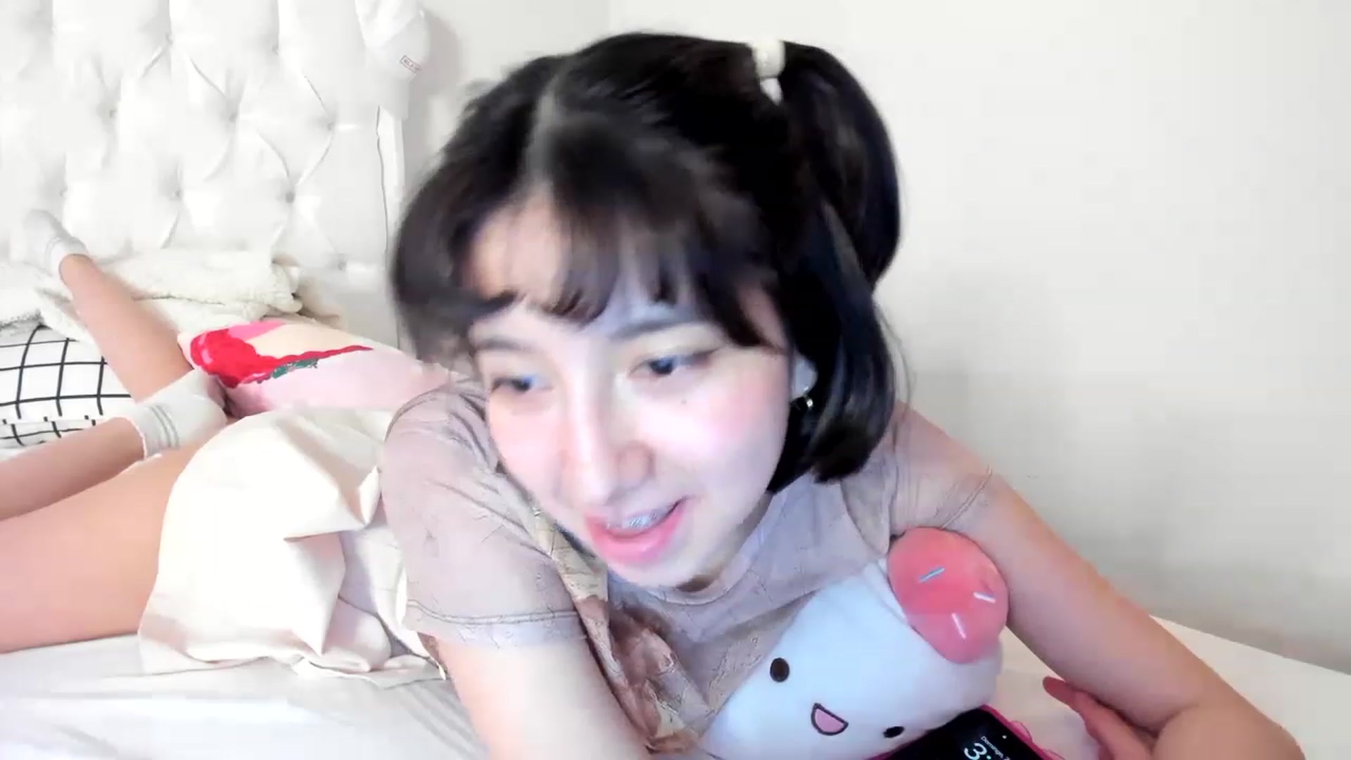 Gallery image thumbnail from Cherrycute666's myfreecams stream on, 05/07/2023, 09:41 image 20 of 20