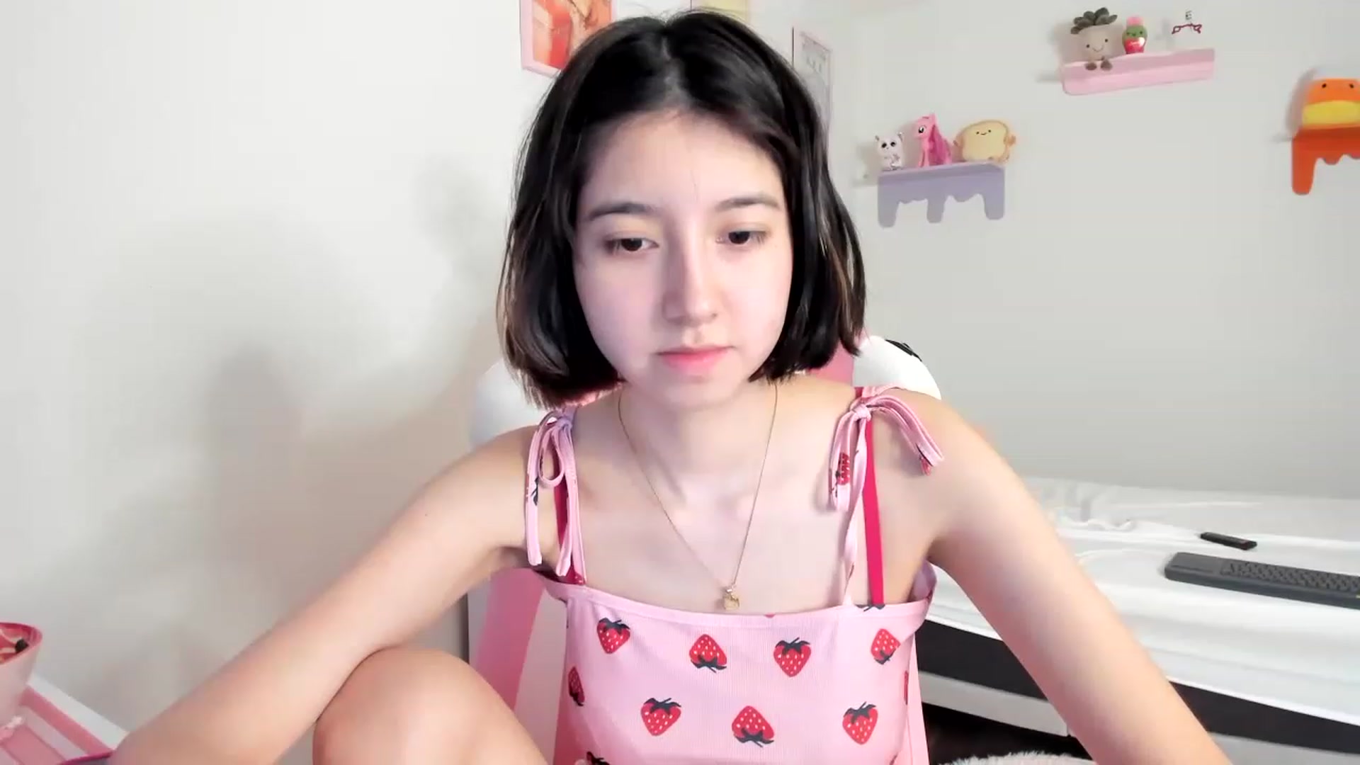 Gallery image thumbnail from Cherrycute666's myfreecams stream on, 05/07/2023, 23:51 image 14 of 20
