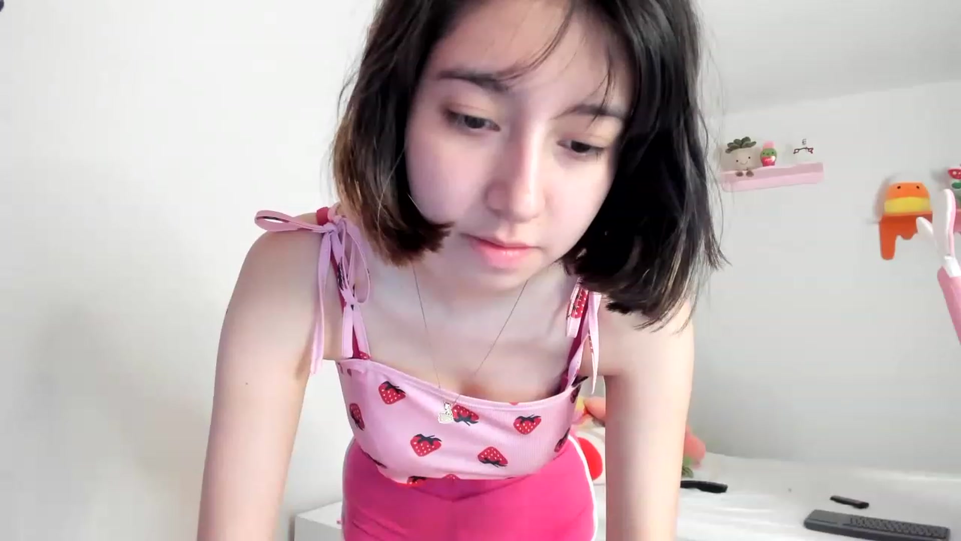 Gallery image thumbnail from Cherrycute666's myfreecams stream on, 05/07/2023, 23:51 image 4 of 20
