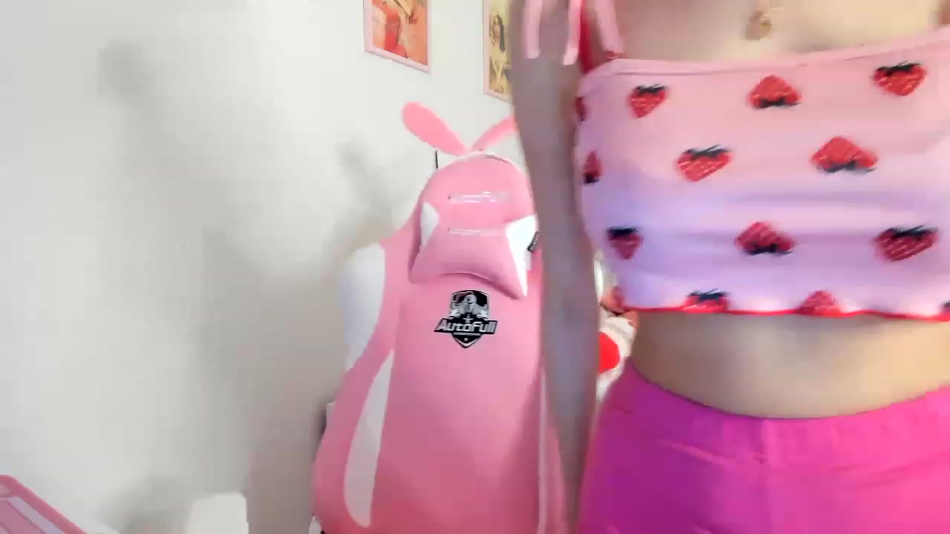 Gallery image thumbnail from Cherrycute666's myfreecams stream on, 05/08/2023, 02:24 image 2 of 20
