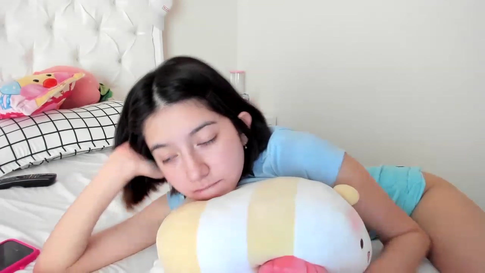 Gallery image thumbnail from Cherrycute666's myfreecams stream on, 05/08/2023, 19:34 image 13 of 20