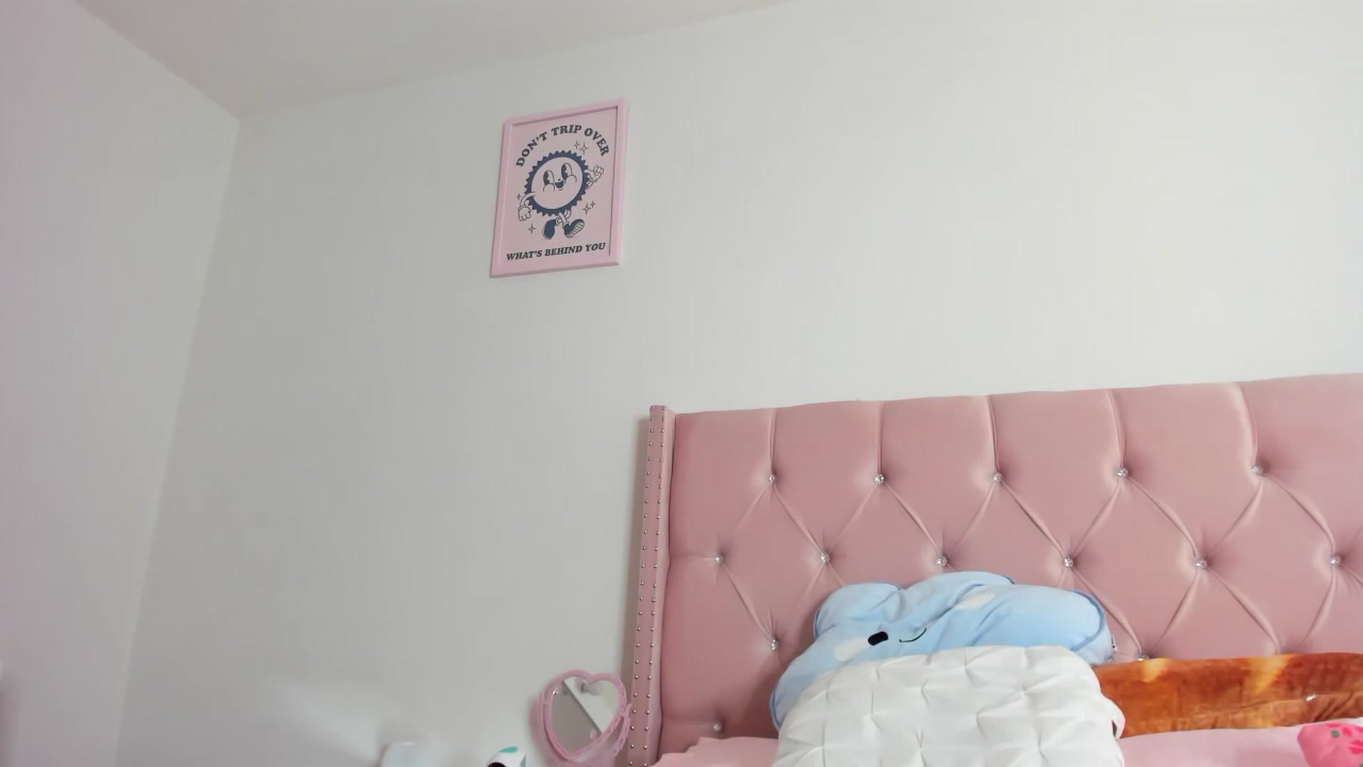 Gallery image thumbnail from Cherrycute666's myfreecams stream on, 05/08/2023, 23:53 image 9 of 20