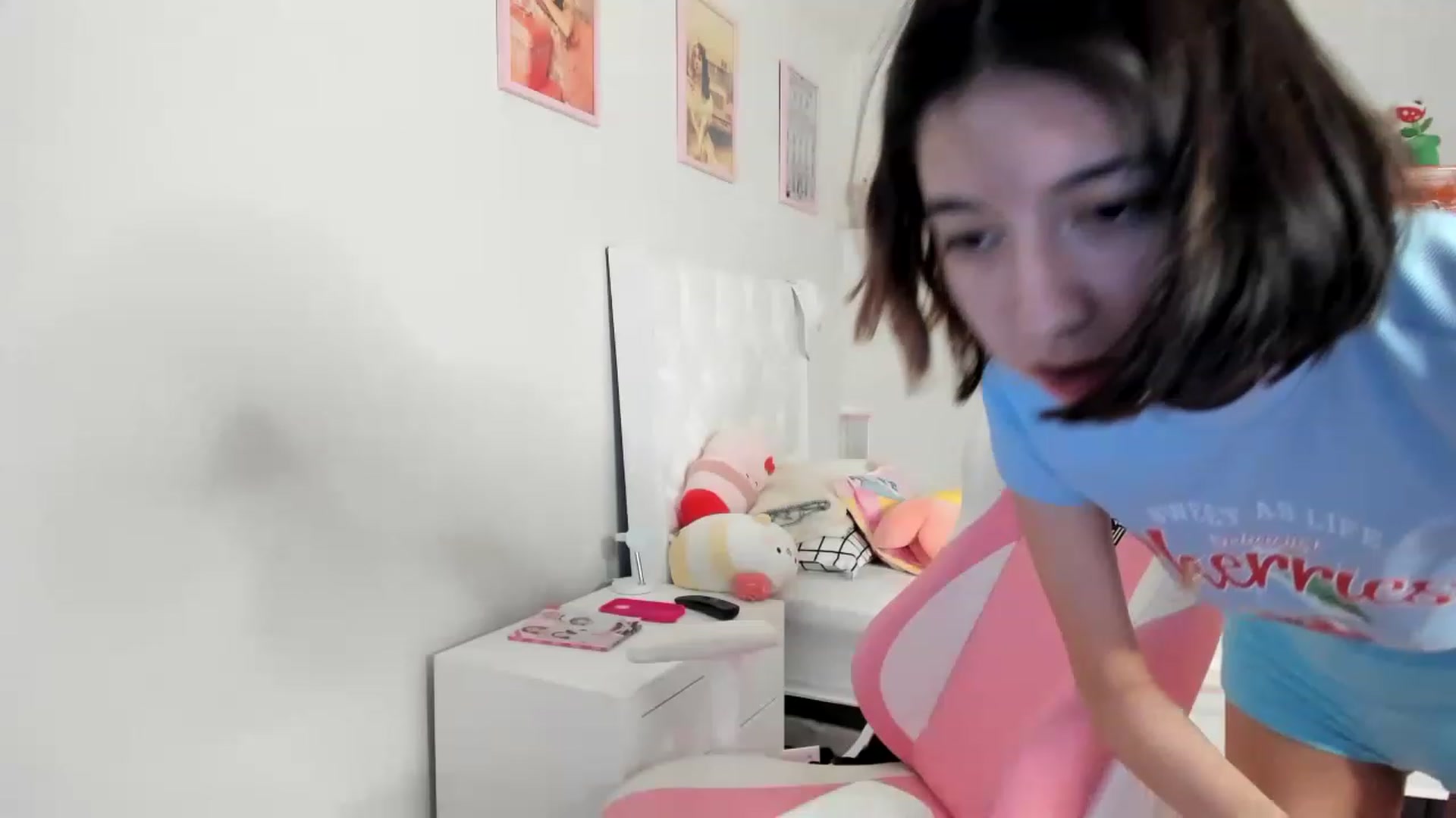Gallery image thumbnail from Cherrycute666's myfreecams stream on, 05/09/2023, 03:15 image 5 of 20