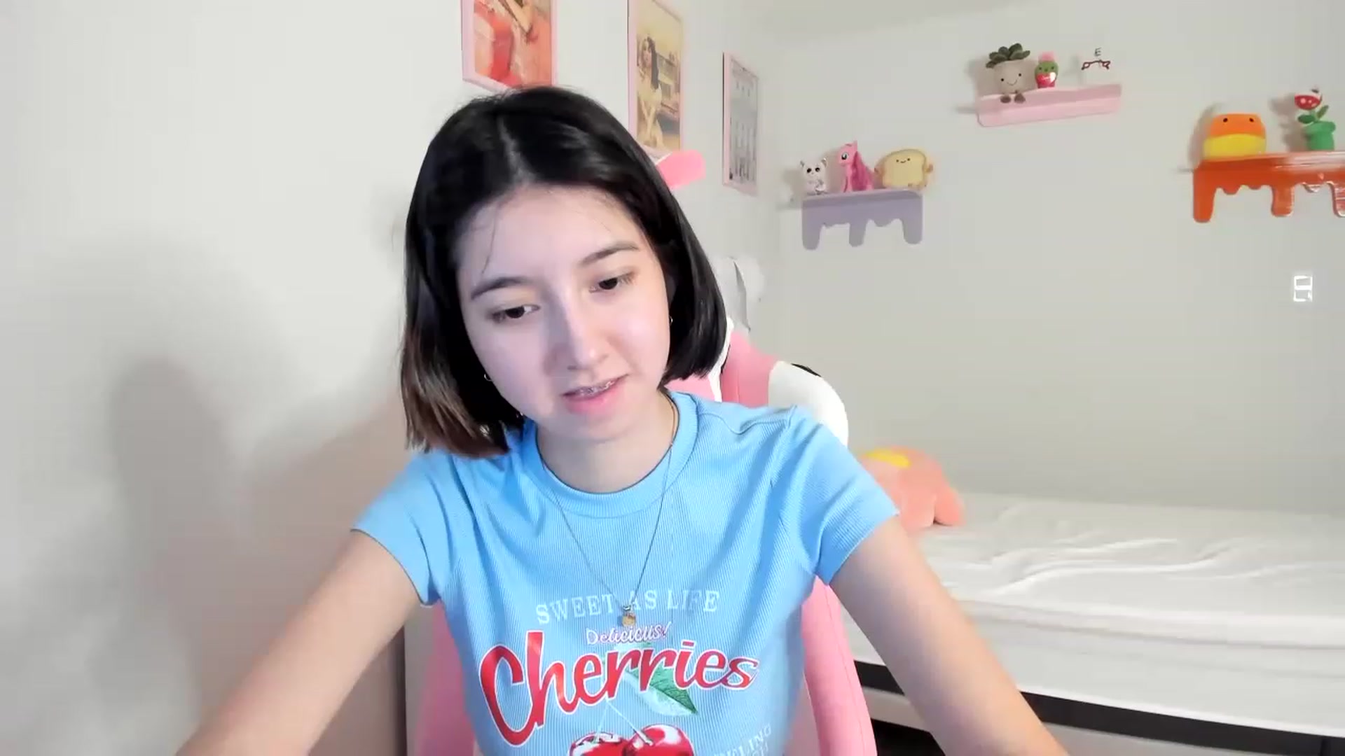 Gallery image thumbnail from Cherrycute666's myfreecams stream on, 05/09/2023, 03:15 image 3 of 20