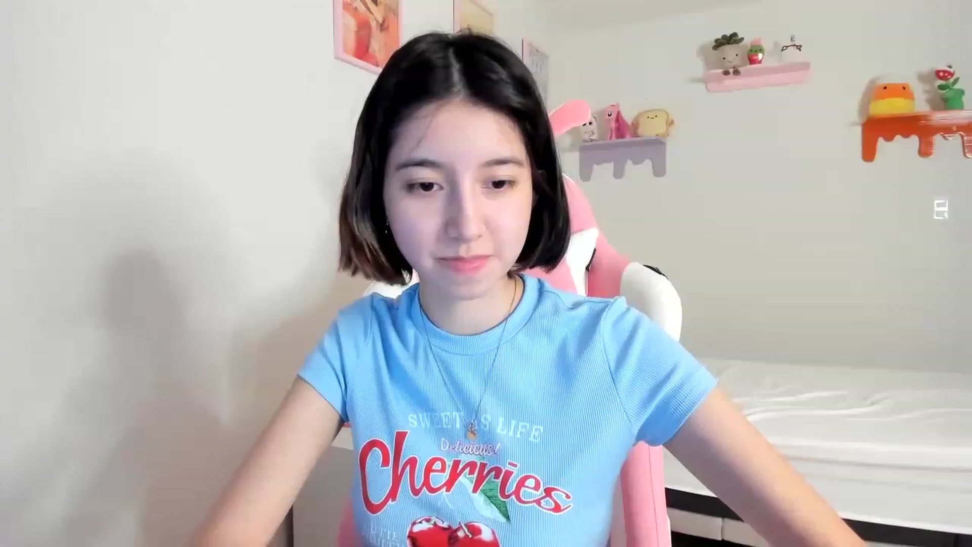 Gallery image thumbnail from Cherrycute666's myfreecams stream on, 05/09/2023, 03:15 image 2 of 20