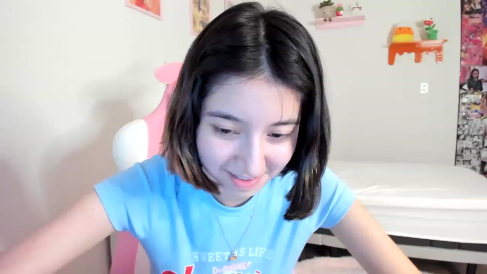 Gallery image thumbnail from Cherrycute666's myfreecams stream on, 05/09/2023, 09:31 image 2 of 20