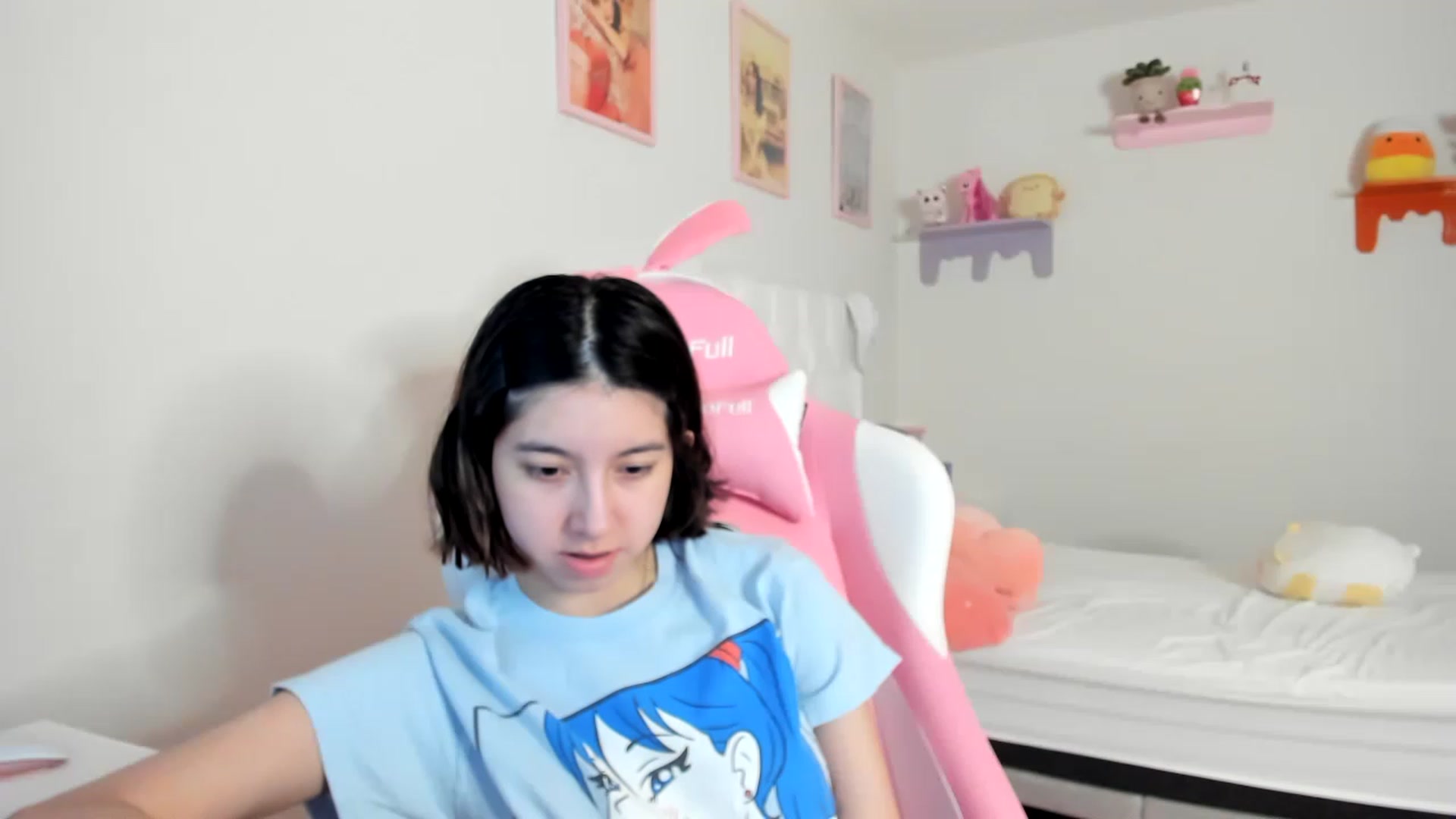 Gallery image thumbnail from Cherrycute666's myfreecams stream on, 05/09/2023, 09:31 image 17 of 20
