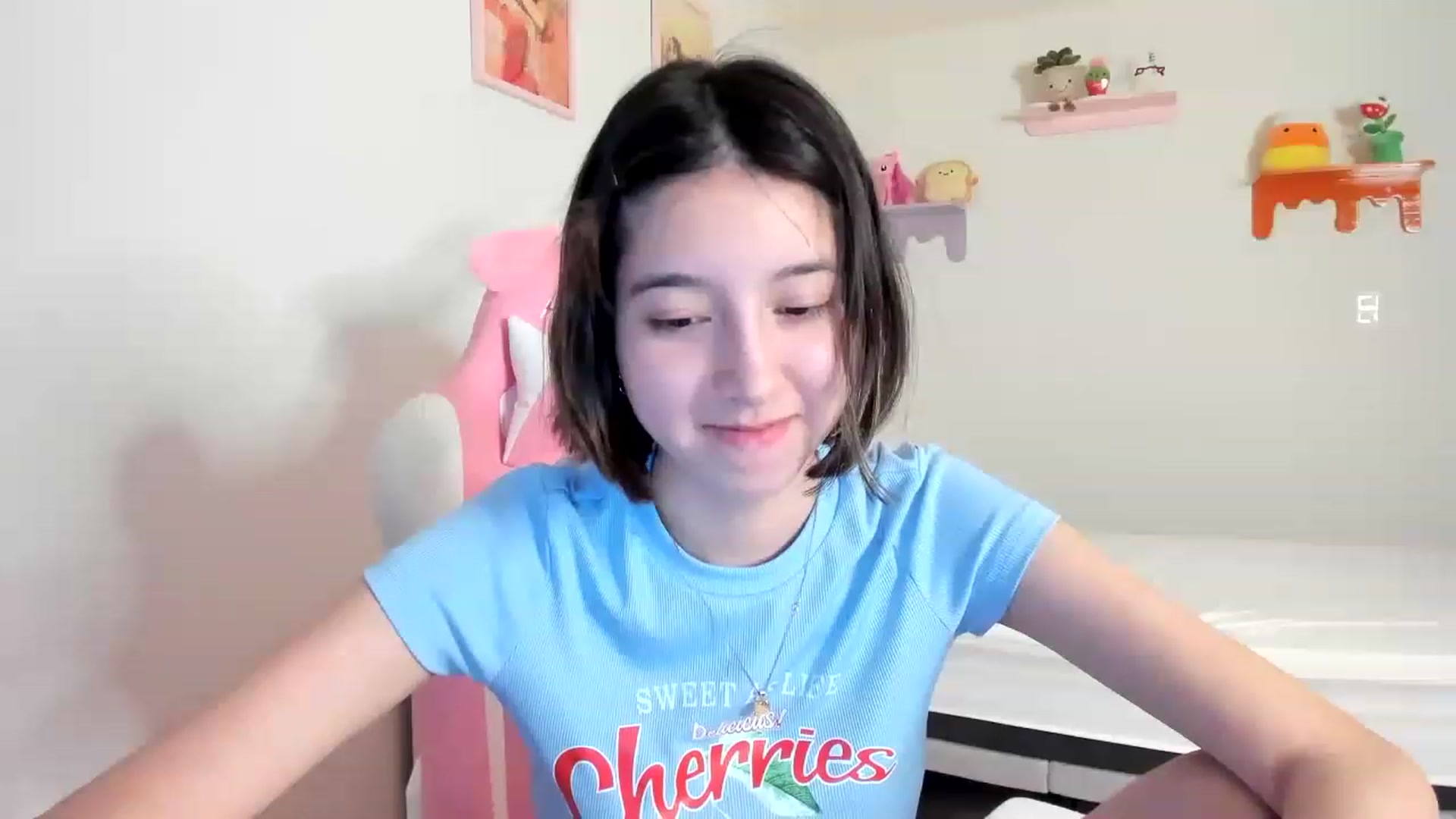 Gallery image thumbnail from Cherrycute666's myfreecams stream on, 05/09/2023, 09:31 image 3 of 20