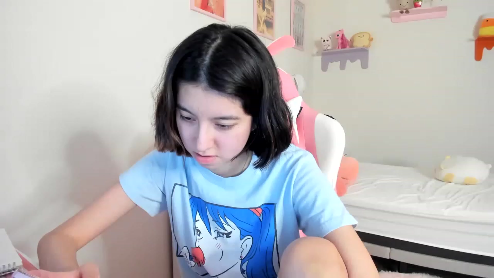 Gallery image thumbnail from Cherrycute666's myfreecams stream on, 05/09/2023, 10:21 image 5 of 20