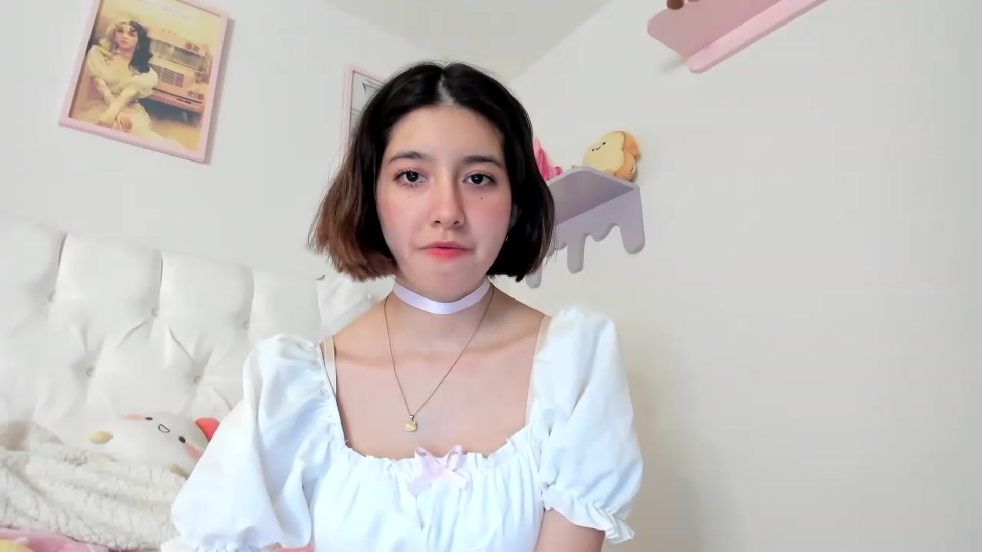 Gallery image thumbnail from Cherrycute666's myfreecams stream on, 05/09/2023, 23:13 image 17 of 20