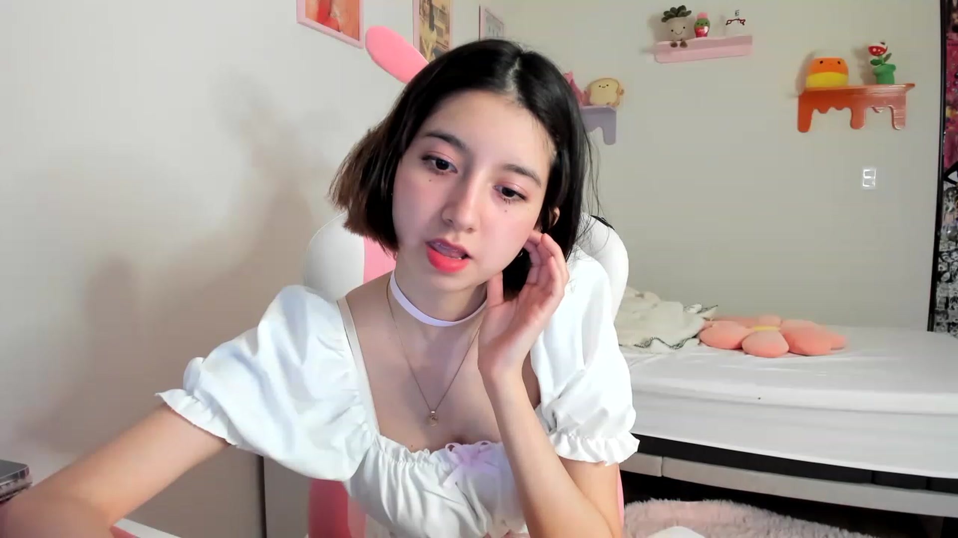 Gallery image thumbnail from Cherrycute666's myfreecams stream on, 05/09/2023, 23:13 image 8 of 20