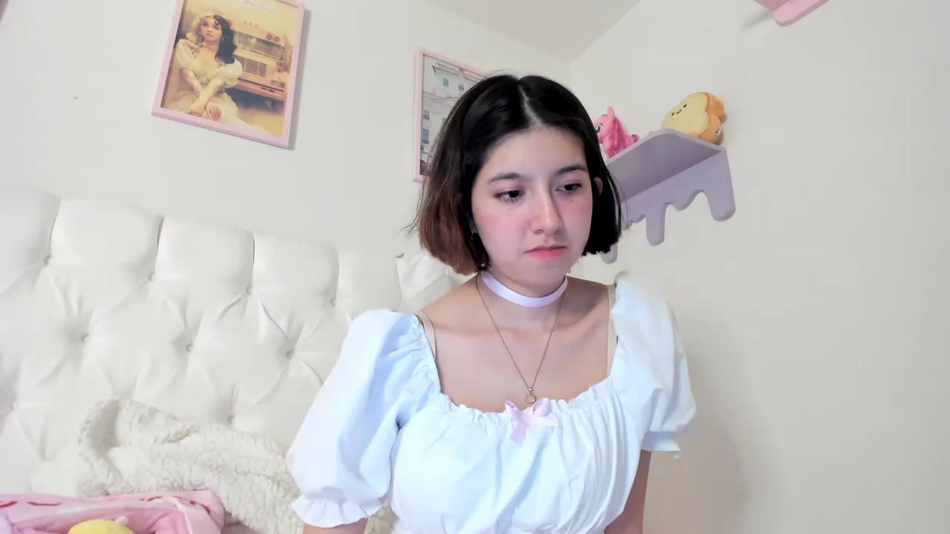 Gallery image thumbnail from Cherrycute666's myfreecams stream on, 05/10/2023, 01:31 image 14 of 20
