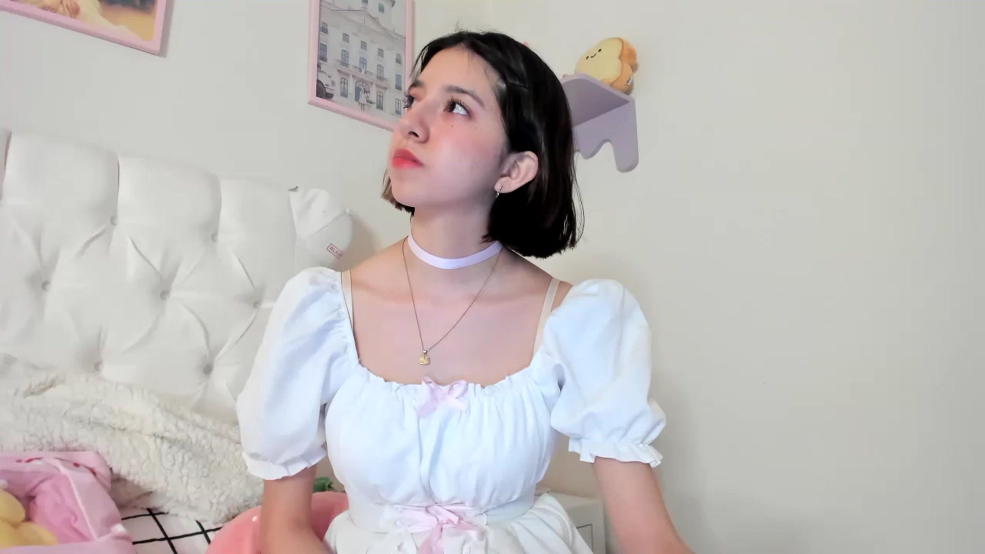 Gallery image thumbnail from Cherrycute666's myfreecams stream on, 05/10/2023, 01:31 image 18 of 20