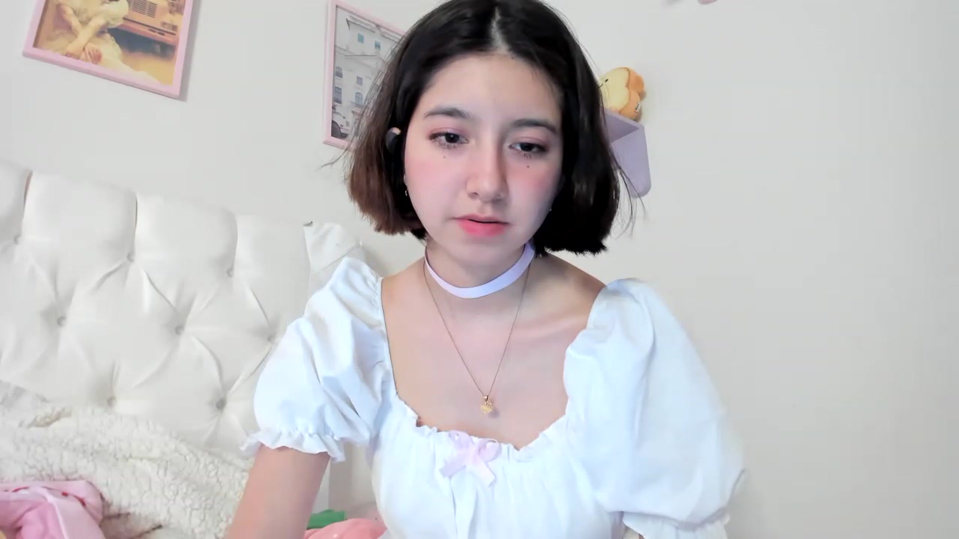 Gallery image thumbnail from Cherrycute666's myfreecams stream on, 05/10/2023, 01:31 image 11 of 20