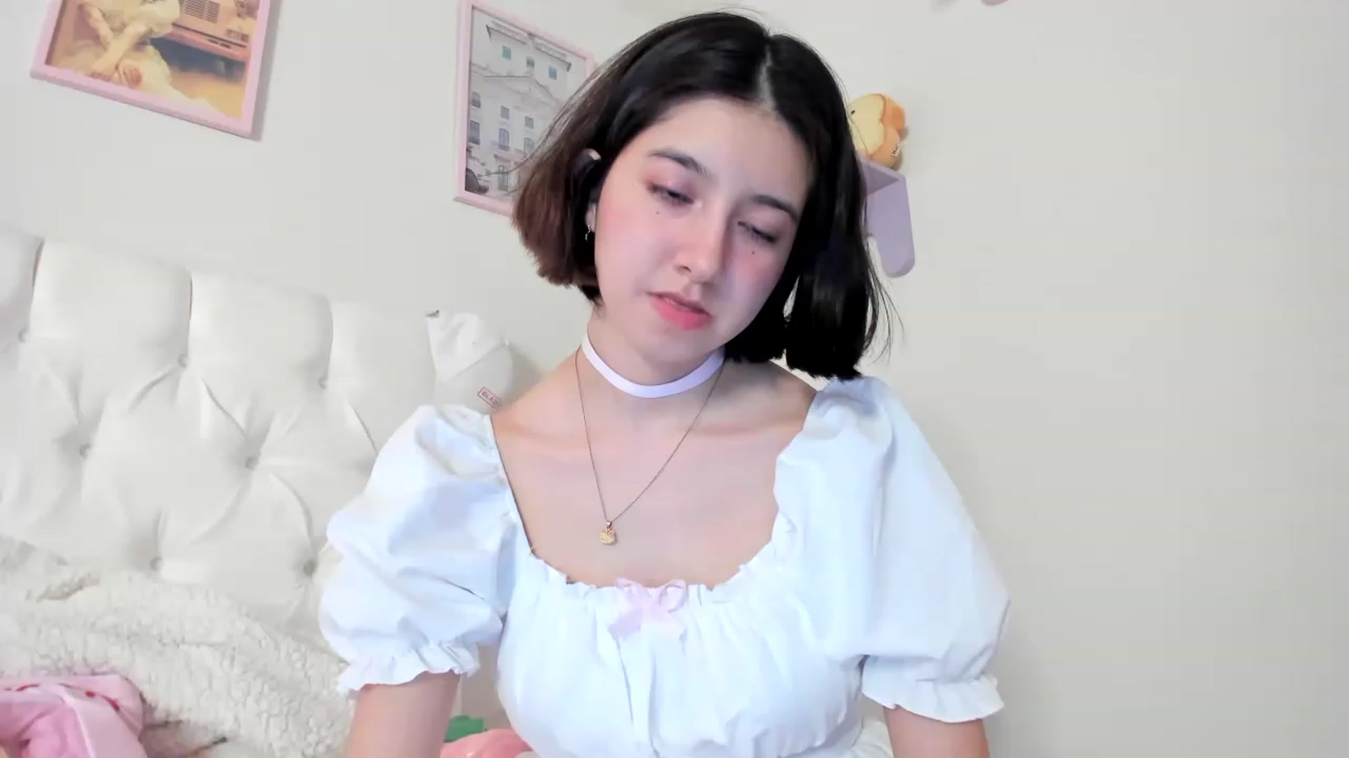 Gallery image thumbnail from Cherrycute666's myfreecams stream on, 05/10/2023, 04:19 image 1 of 20