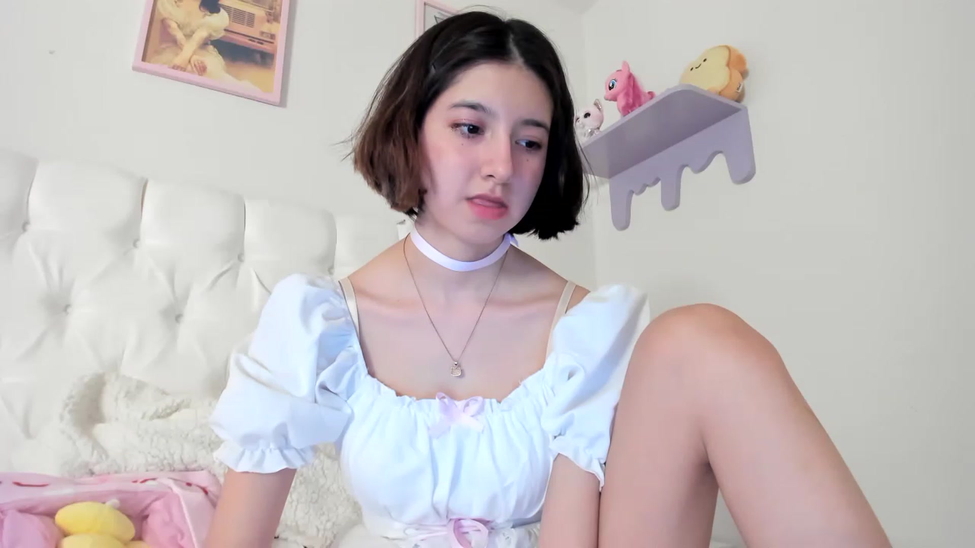 Gallery image thumbnail from Cherrycute666's myfreecams stream on, 05/10/2023, 04:19 image 3 of 20