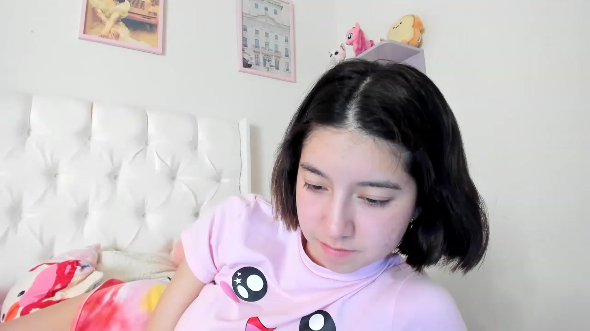 Gallery image thumbnail from Cherrycute666's myfreecams stream on, 05/10/2023, 14:38 image 8 of 20