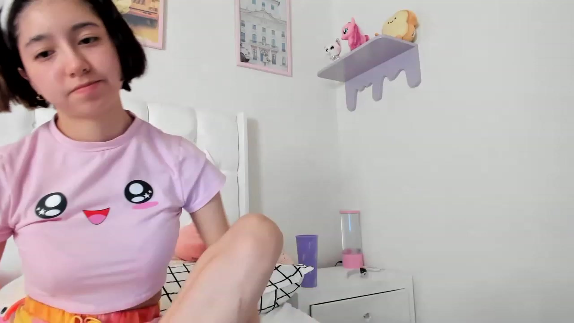 Gallery image thumbnail from Cherrycute666's myfreecams stream on, 05/10/2023, 14:38 image 6 of 20
