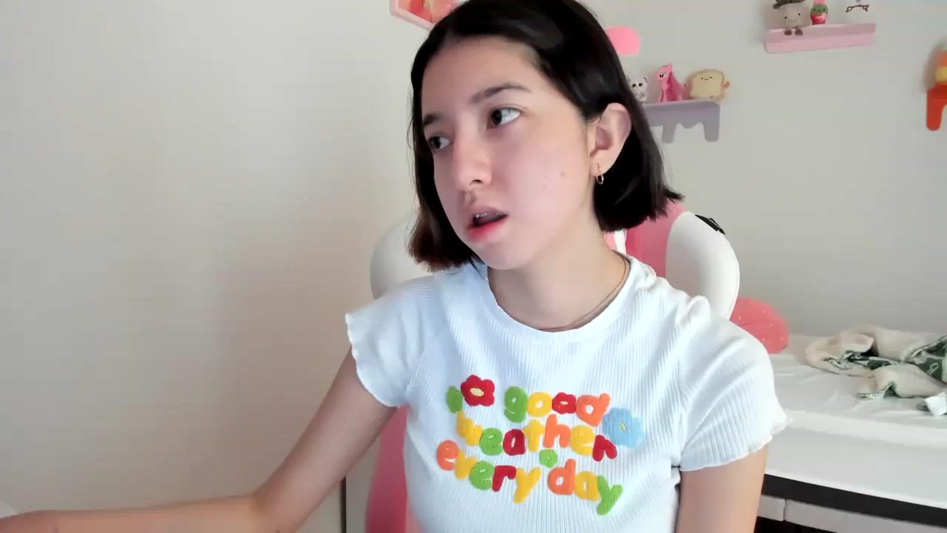 Gallery image thumbnail from Cherrycute666's myfreecams stream on, 05/11/2023, 17:05 image 10 of 20