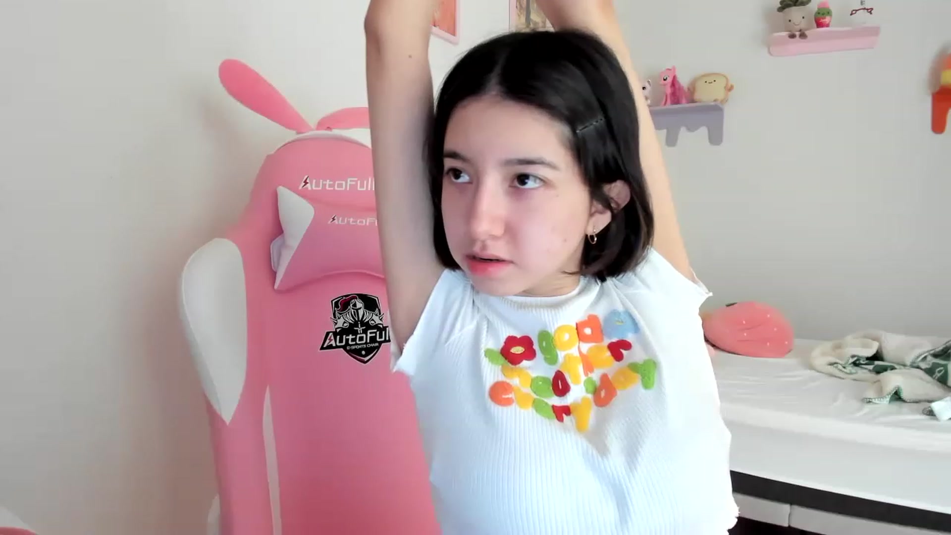 Gallery image thumbnail from Cherrycute666's myfreecams stream on, 05/11/2023, 17:05 image 20 of 20