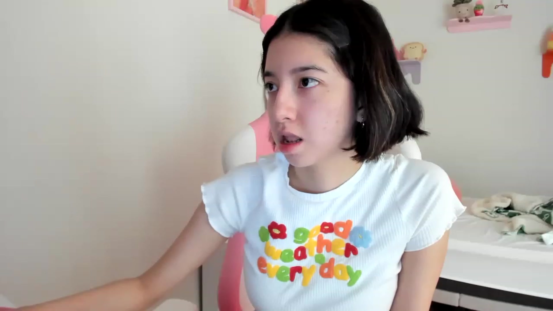 Gallery image thumbnail from Cherrycute666's myfreecams stream on, 05/11/2023, 17:05 image 12 of 20