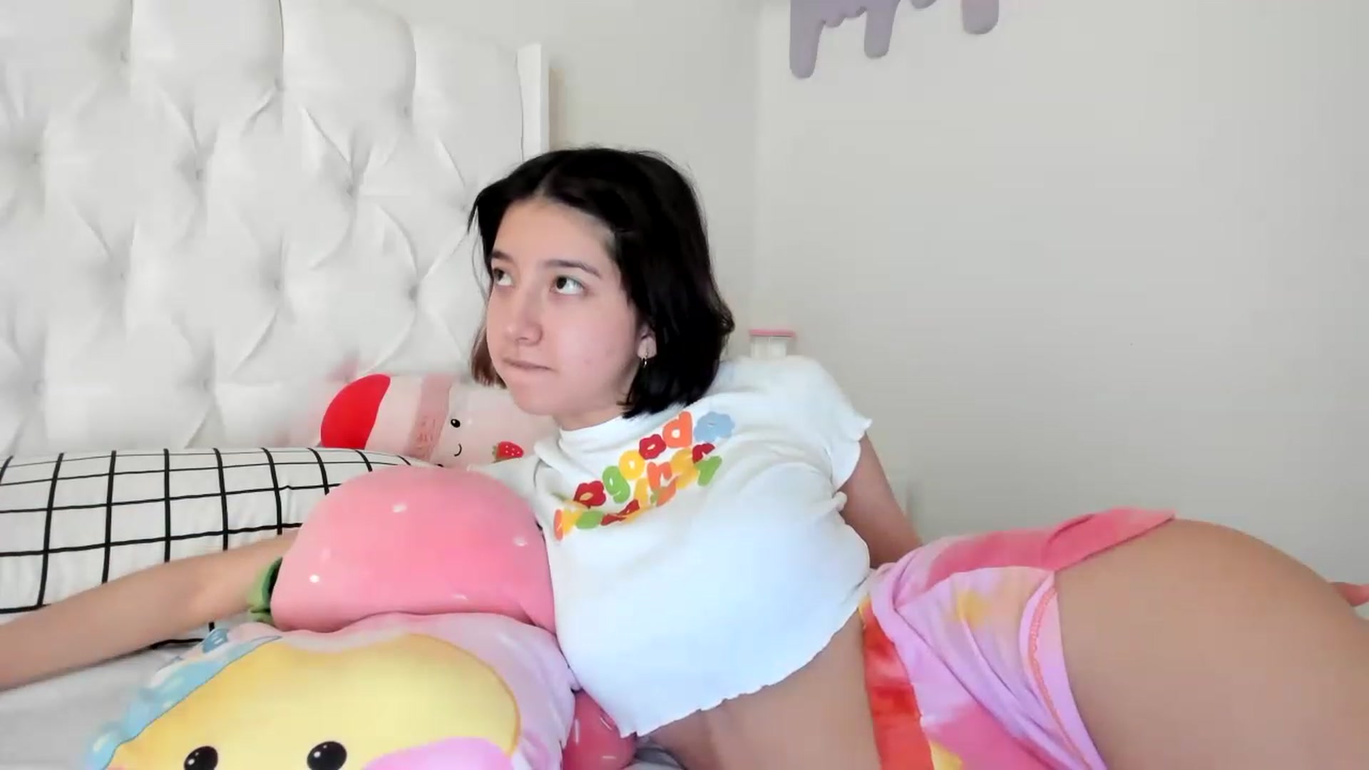 Gallery image thumbnail from Cherrycute666's myfreecams stream on, 05/11/2023, 22:42 image 16 of 20