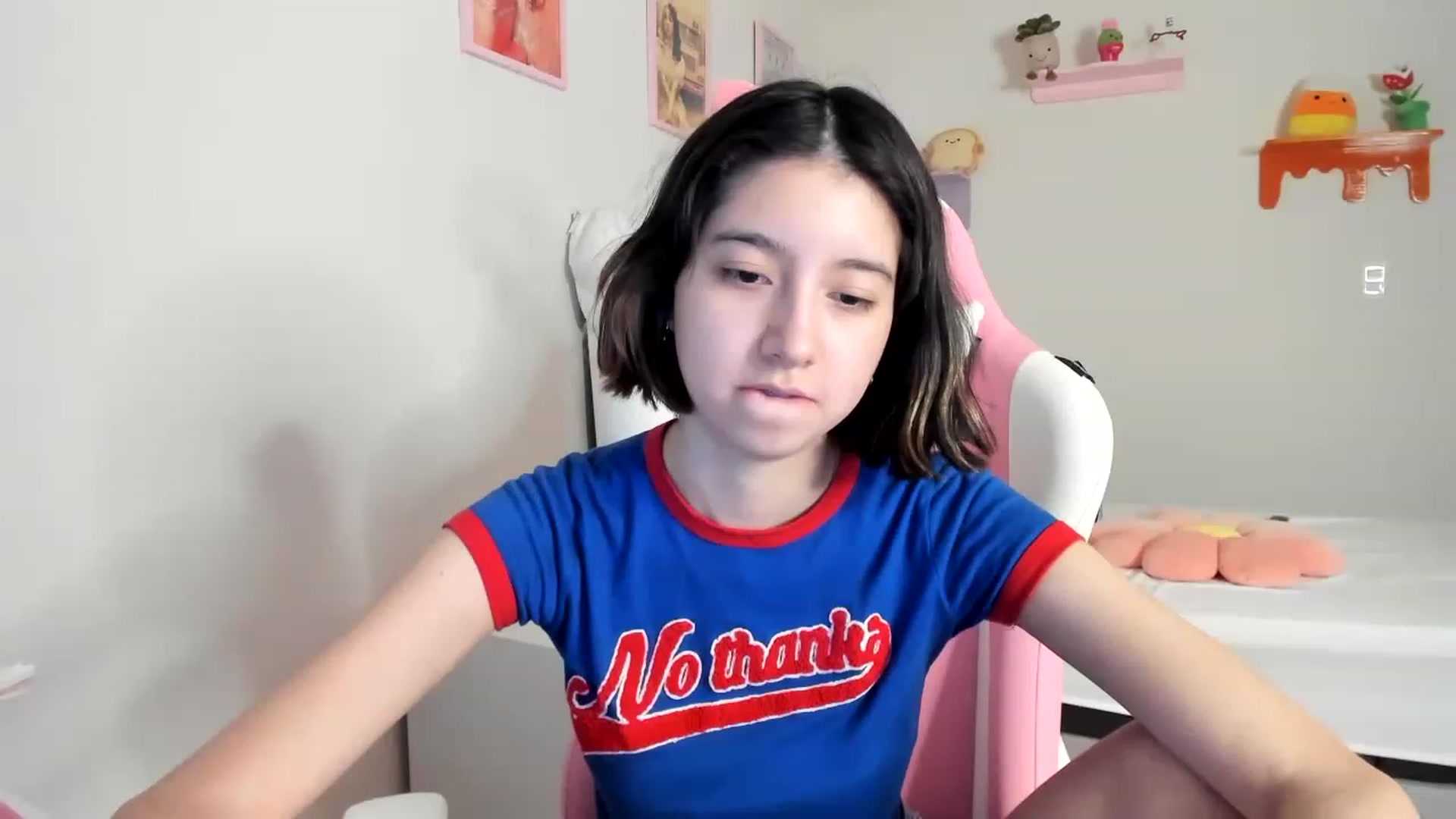 Gallery image thumbnail from Cherrycute666's myfreecams stream on, 05/13/2023, 07:40 image 17 of 20