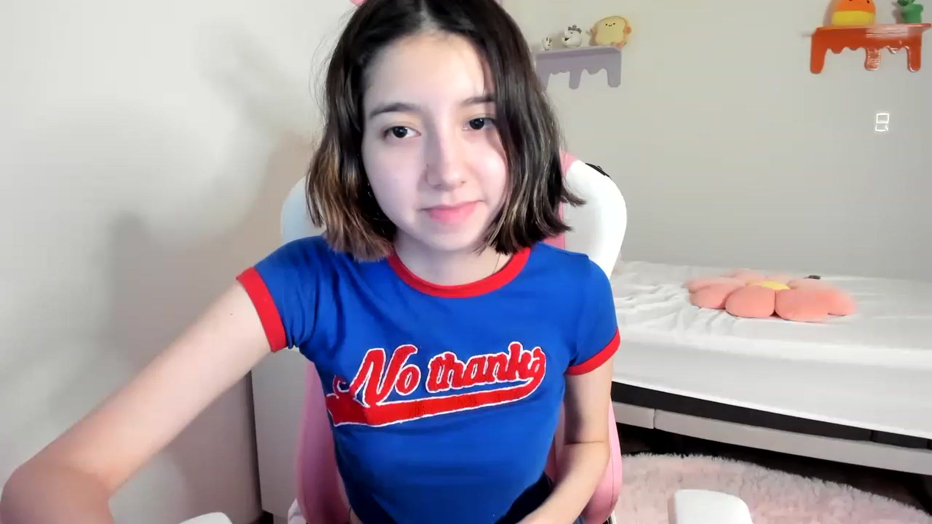 Gallery image thumbnail from Cherrycute666's myfreecams stream on, 05/13/2023, 07:40 image 12 of 20