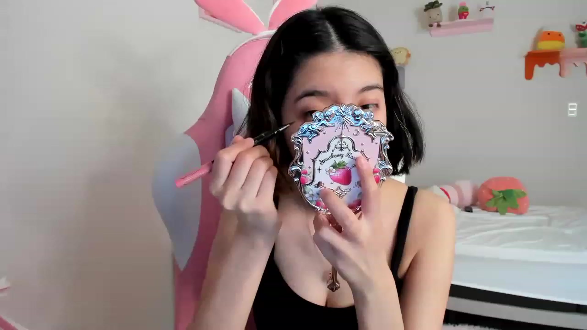 Gallery image thumbnail from Cherrycute666's myfreecams stream on, 05/13/2023, 20:39 image 2 of 20